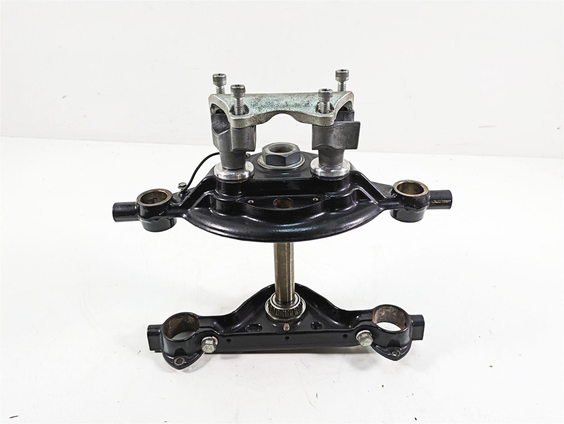 2011 Harley Touring FLTRU Road Glide Triple Tree Riser Set 45446-09 45435-10 {{ shop.shopifyCountryName }} - Mototech271