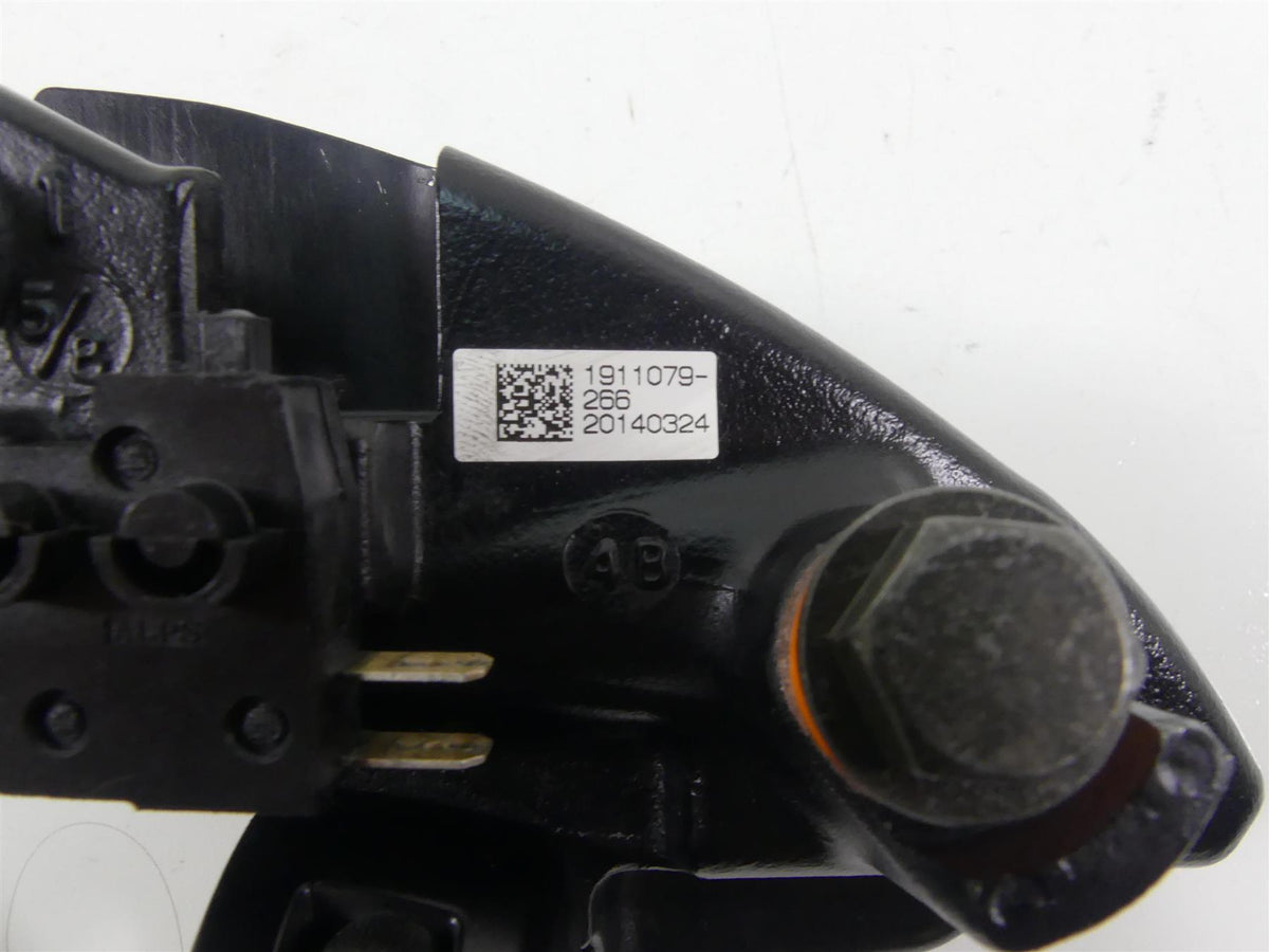 2015 Victory Cross Country Tour Front Nissin Brake Master Cylinder 5/8" 1911079 {{ shop.shopifyCountryName }} - Mototech271