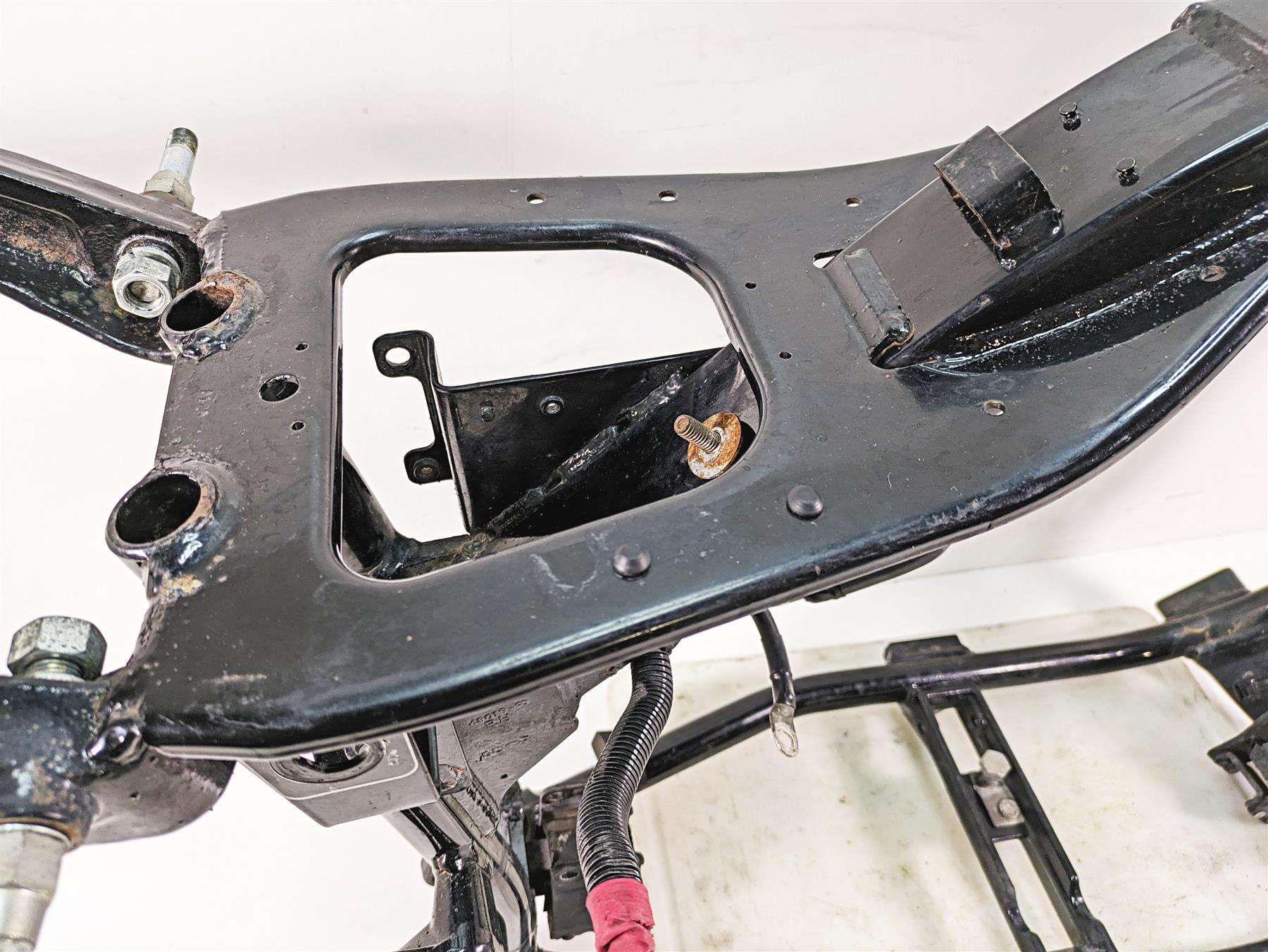 1999 Harley Dyna FXDL Low Rider Straight Main Frame Chassis 32
