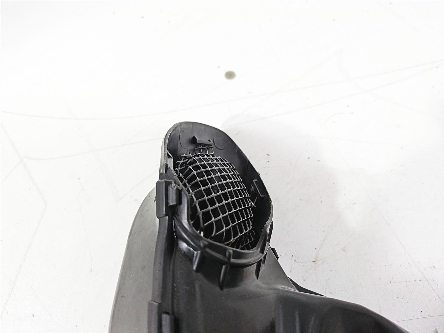2018 Suzuki GSX1300 R Hayabusa Air Intake Duct Set 94420-15H01 94430-15H01 {{ shop.shopifyCountryName }} - Mototech271