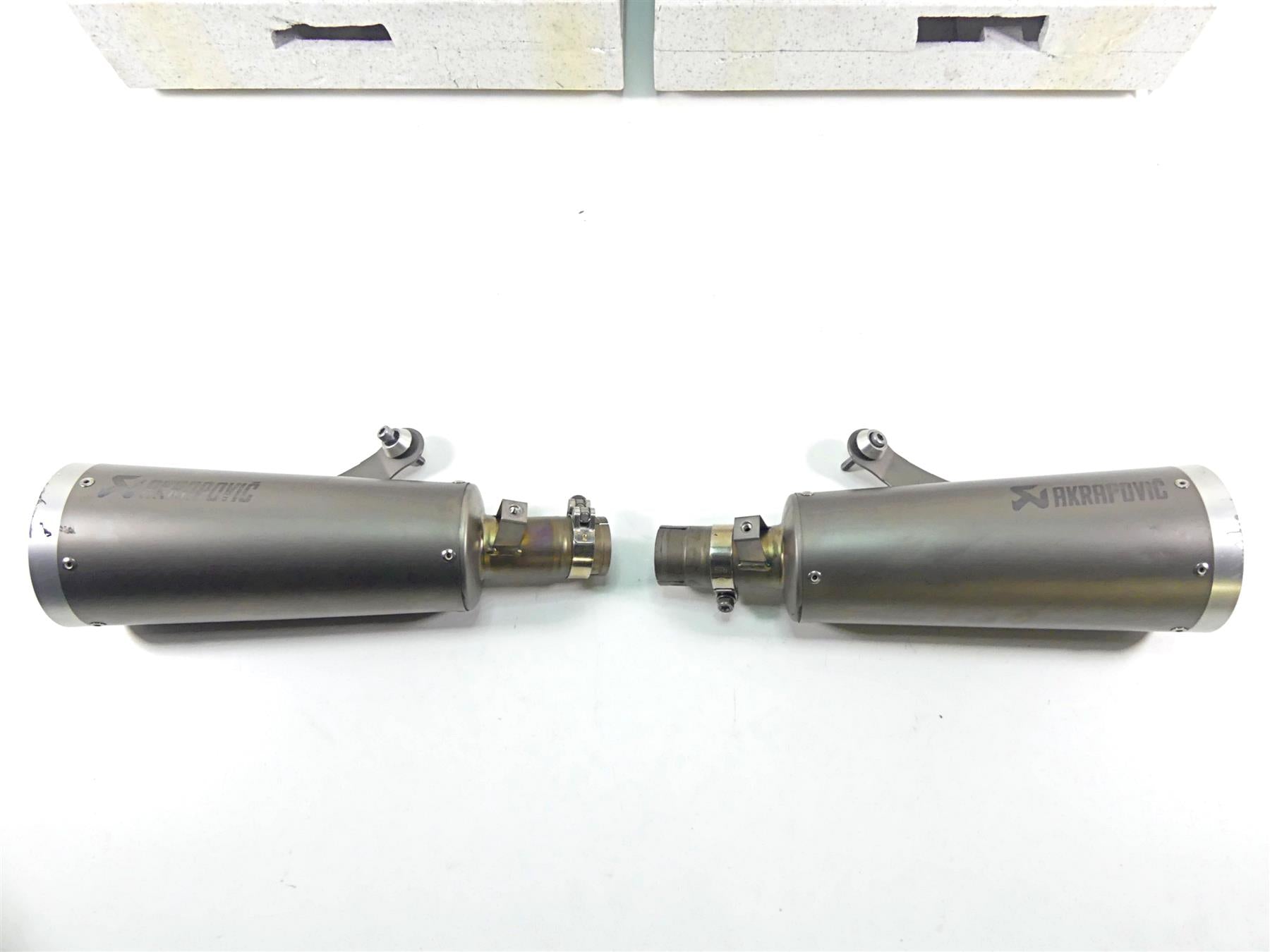 2012 Yamaha VMX17 VMAX 1700 Akrapovic Titanium Slip On Exhaust S-Y17SO1-HBAV {{ shop.shopifyCountryName }} - Mototech271