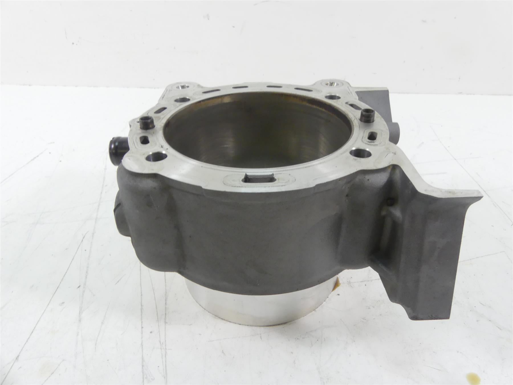 2015 Ducati Diavel Carbon Red Front Cylinder Jug Barrel & Piston 120Z0131AB {{ shop.shopifyCountryName }} - Mototech271