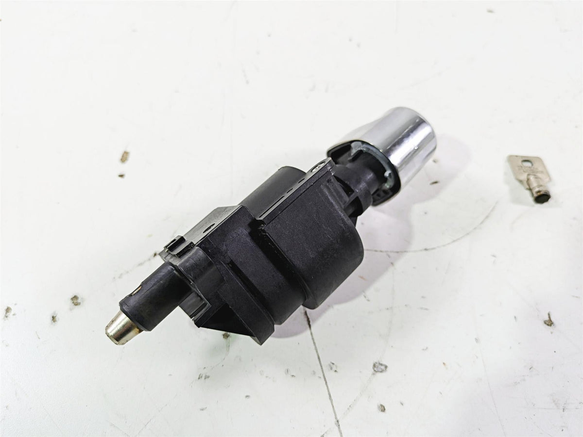 2016 Harley Touring FLTRX Road Glide Ignition Switch & Key READ 71400016B {{ shop.shopifyCountryName }} - Mototech271