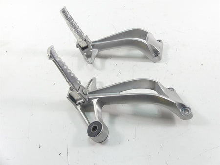 2008 Yamaha FZ1 Fazer Rear Passenger Footpeg Set 2D1-2741L-00-00 2D1-2742L-00-00 {{ shop.shopifyCountryName }} - Mototech271