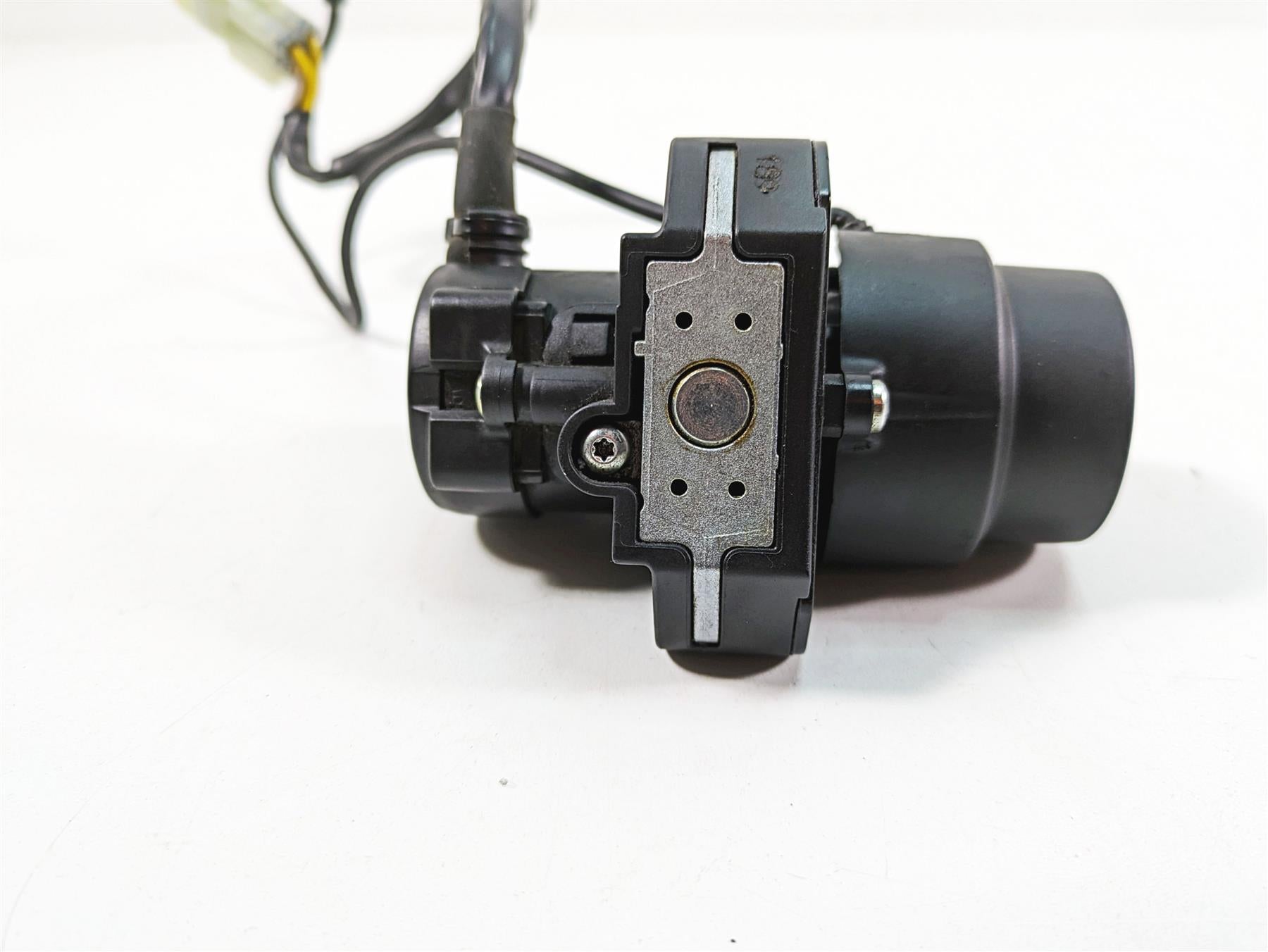 2020 Ducati Hypermotard 950 SP Ignition Switch Antenna - No Key! 65240321A {{ shop.shopifyCountryName }} - Mototech271