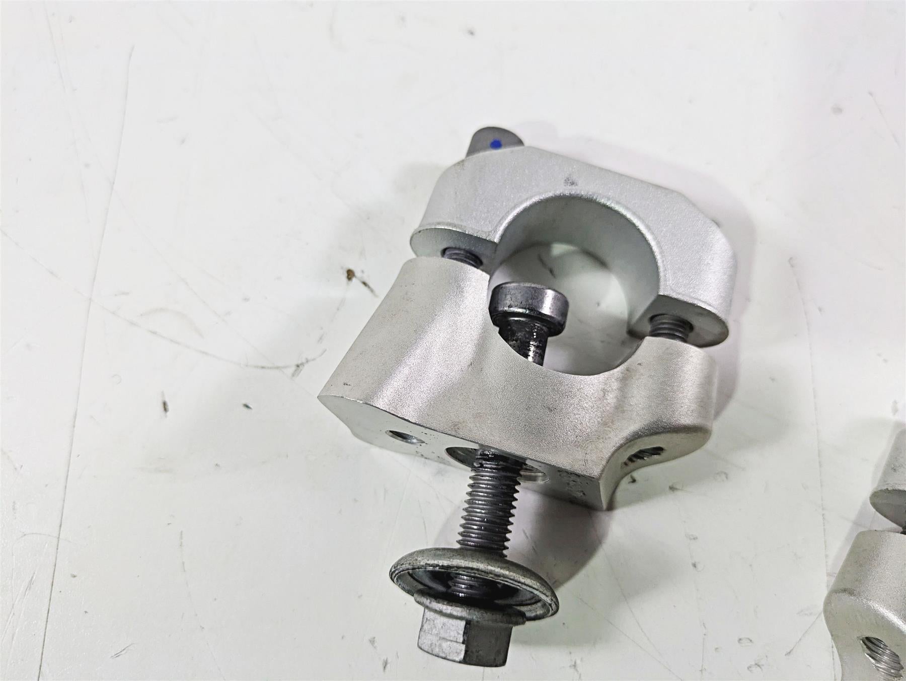2019 BMW S1000XR K49 Handlebar Risers Holder Set 31428554471 31428554472 {{ shop.shopifyCountryName }} - Mototech271