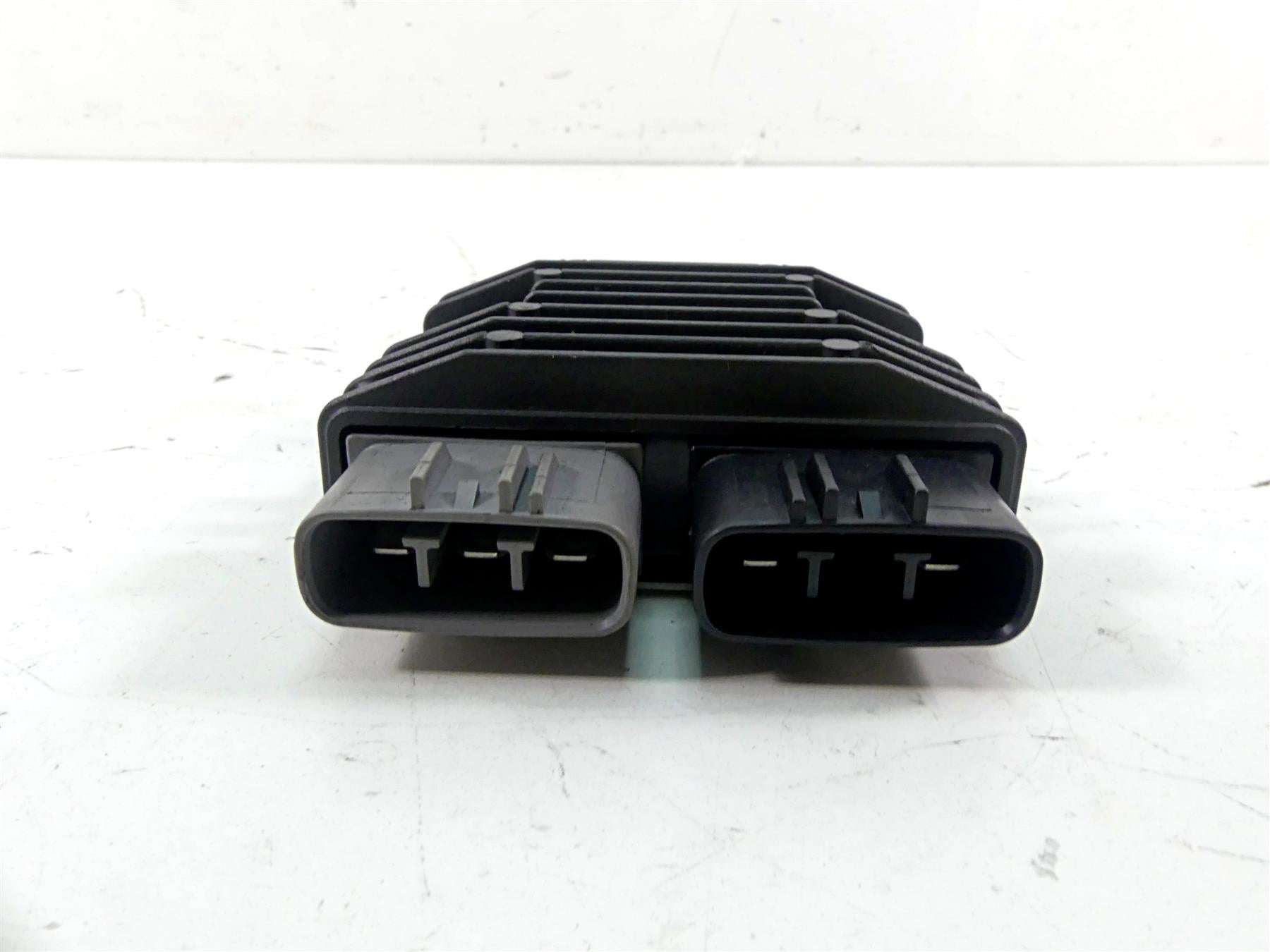 2010 Kawasaki ZX1400 ZX14 R Ninja Rectifier Voltage Regulator FH010BA 21066-0008 {{ shop.shopifyCountryName }} - Mototech271