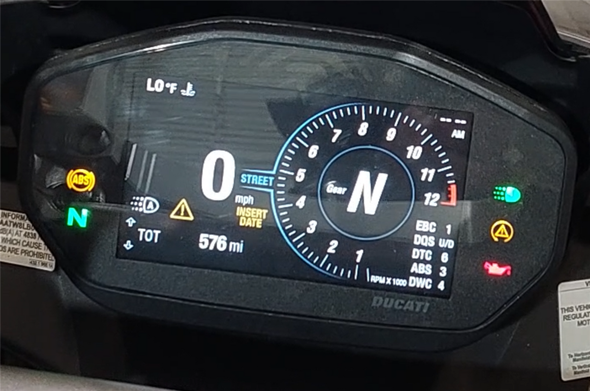 2020 Ducati Panigale V2 Speedometer Tft Instrument 576miles -Read 40611773A {{ shop.shopifyCountryName }} - Mototech271