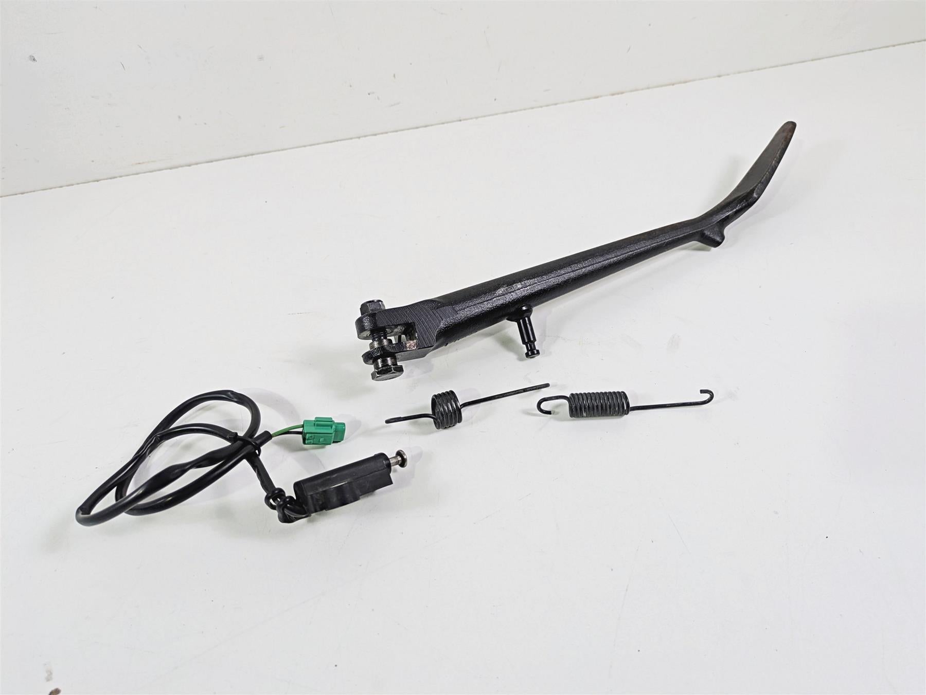 2019 Suzuki M109R VZR1800 Boulevard Side Kickstand Kick Stand 42310-48G20 {{ shop.shopifyCountryName }} - Mototech271