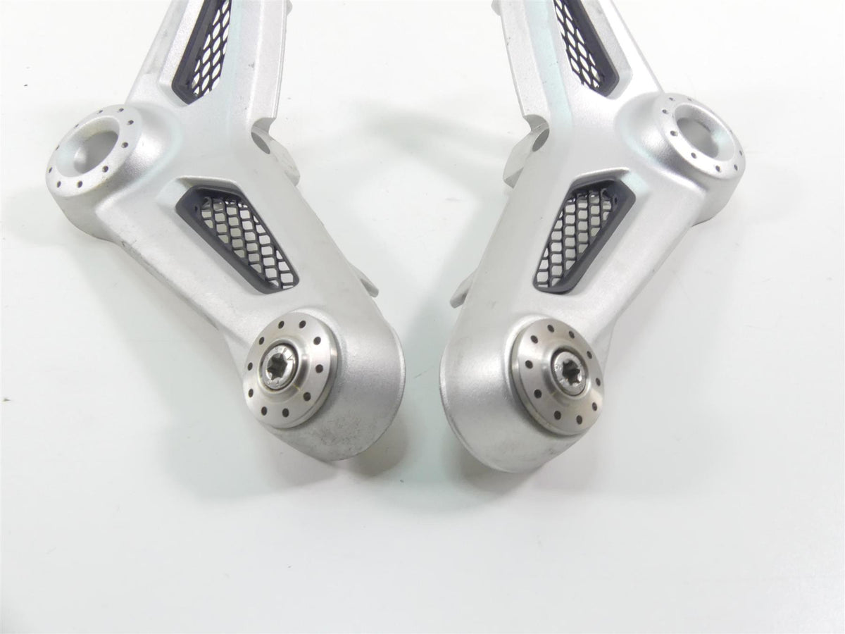 2016 BMW R nineT R9T K21 Front Rider Seat Support Brackets Set 46638531189 {{ shop.shopifyCountryName }} - Mototech271