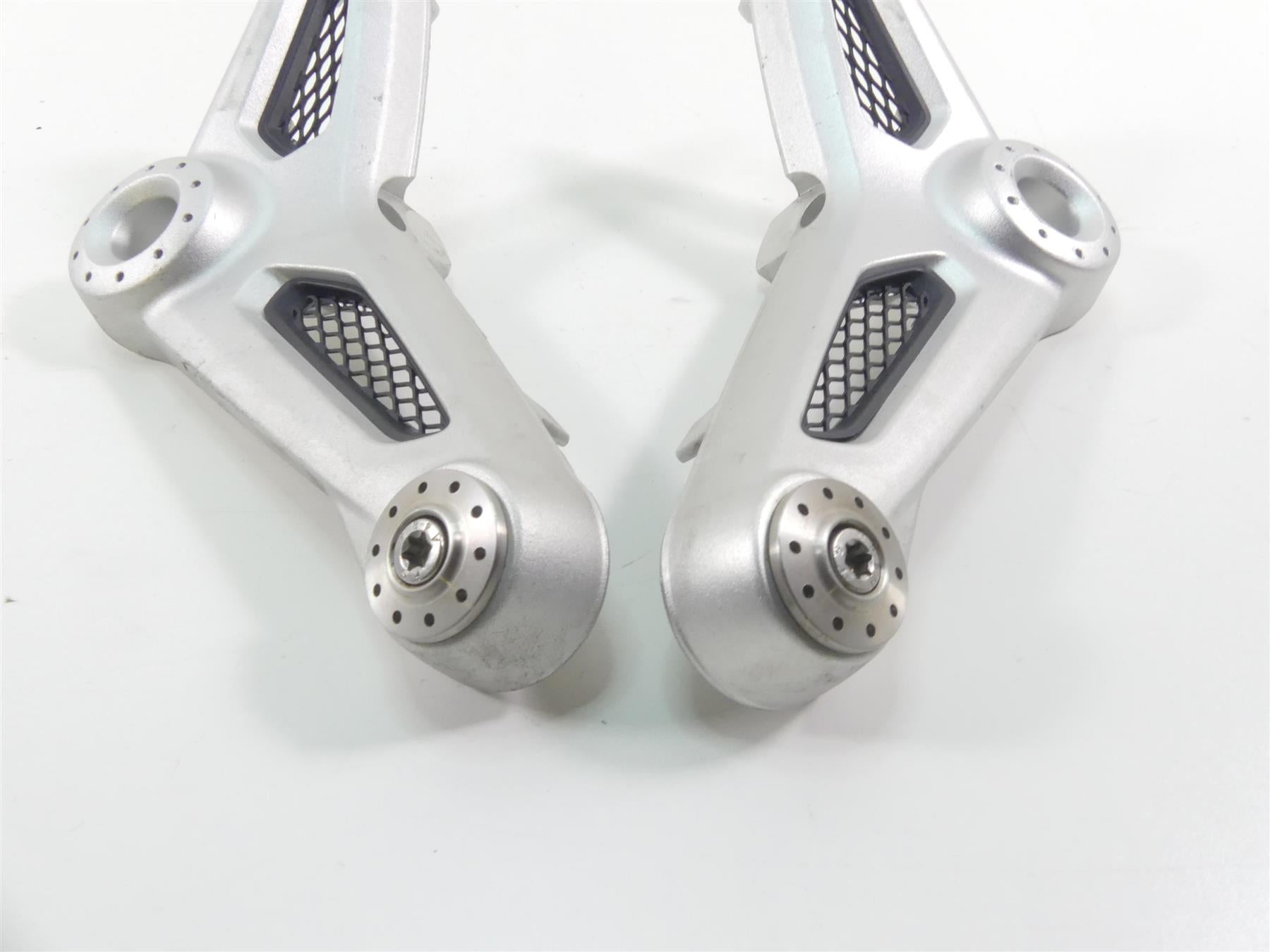 2016 BMW R nineT R9T K21 Front Rider Seat Support Brackets Set 46638531189 {{ shop.shopifyCountryName }} - Mototech271