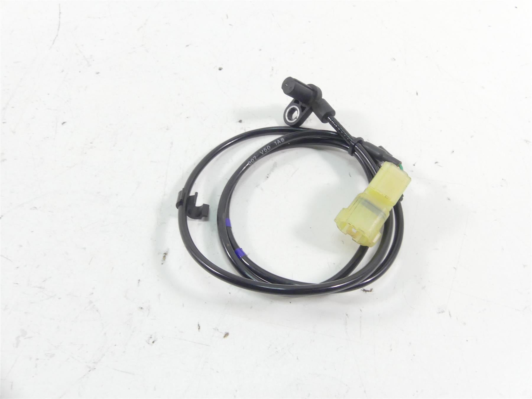 2017 Triumph Thruxton 1200 R Front Abs Brake Wheel Speed Sensor T2021672 {{ shop.shopifyCountryName }} - Mototech271