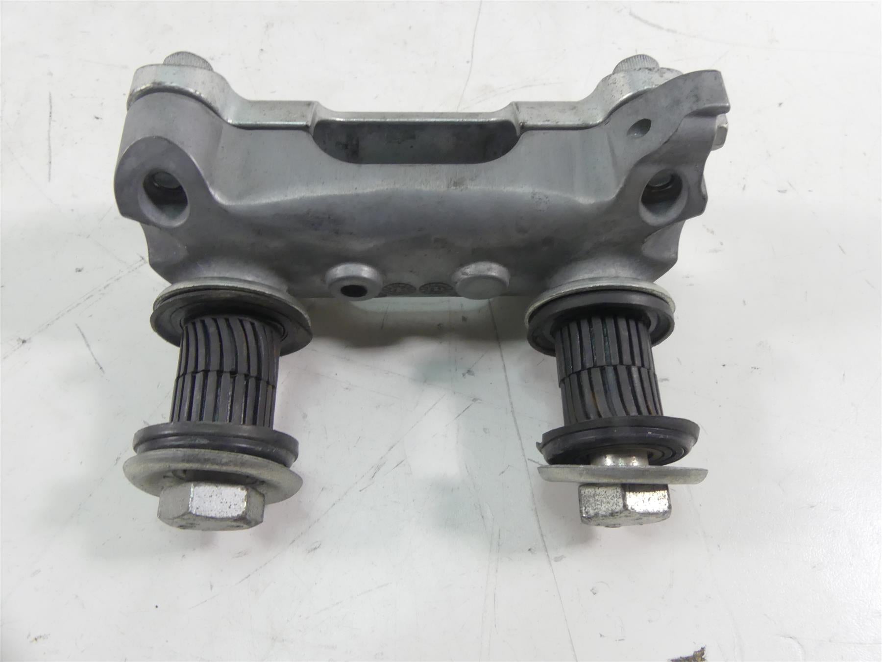 2016 Harley Touring FLTRX Road Glide Upper Lower Triple Tree Riser Set 45900024 {{ shop.shopifyCountryName }} - Mototech271