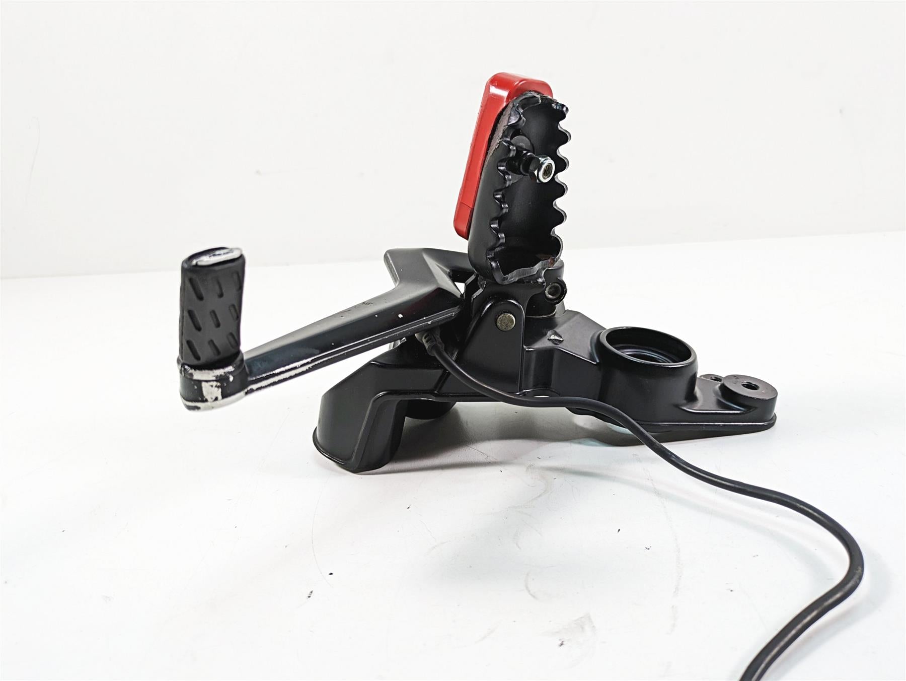 2011 Ducati Hypermotard 1100 Evo SP Front Right Footpeg & Brake Pedal 82411661AB {{ shop.shopifyCountryName }} - Mototech271