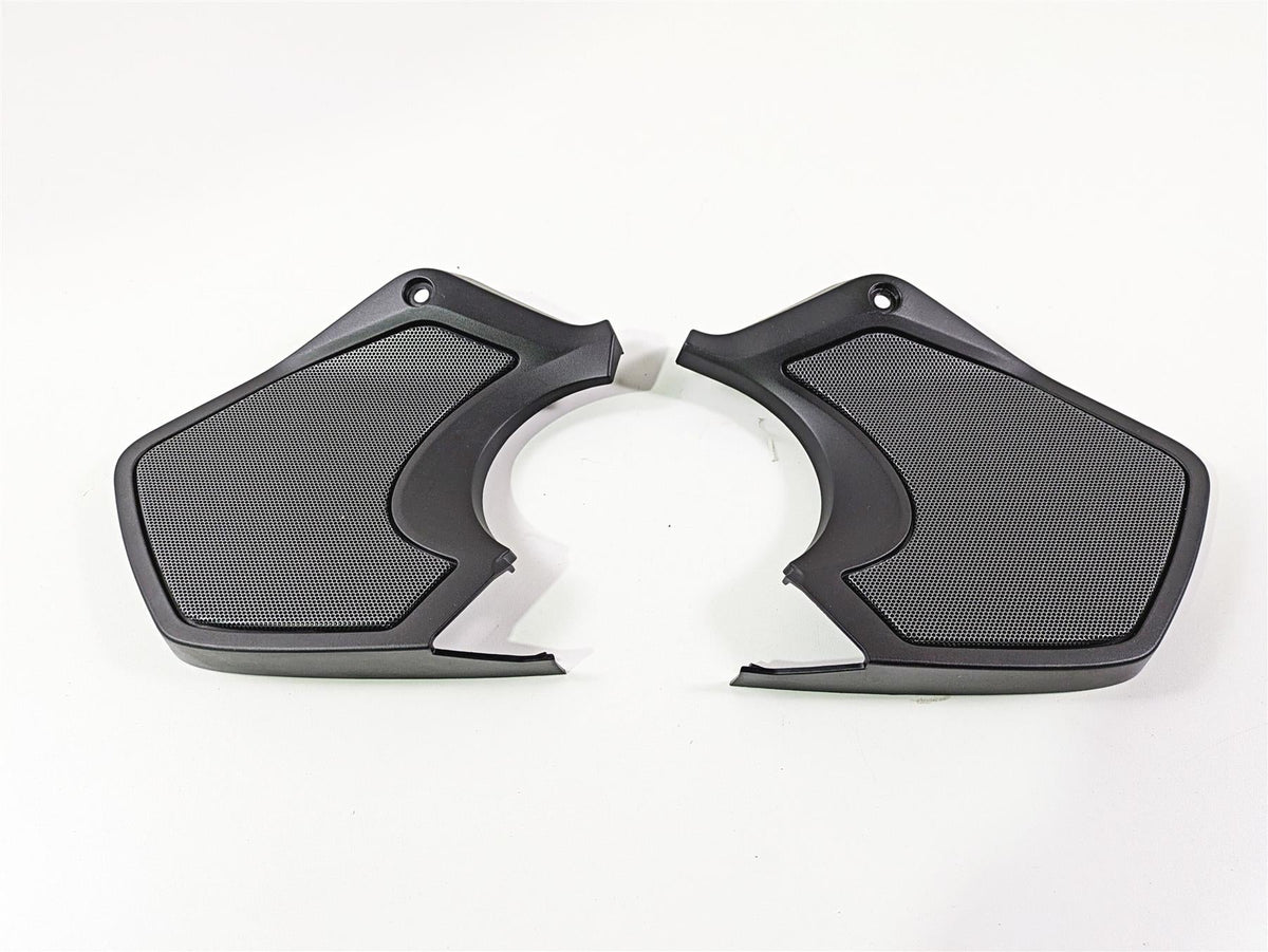 2019 BMW R1250RT K52 Speaker Cover Fairing Cover Set 46638529411 46638529412 {{ shop.shopifyCountryName }} - Mototech271
