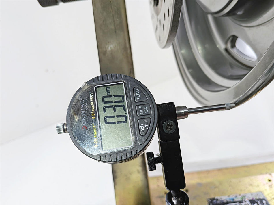 2006 Suzuki C90 VL1500T Boulevard Rear Wheel Rim 15x5 Nice 64100-10830 {{ shop.shopifyCountryName }} - Mototech271