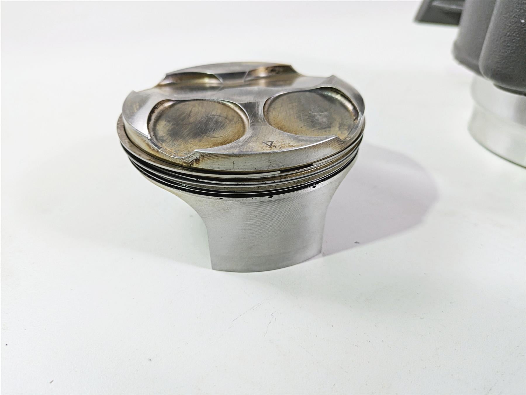 2012 Ducati Streetfighter 848 Rear Vertical Cylinder Jug Piston Set 120Z0021AB {{ shop.shopifyCountryName }} - Mototech271