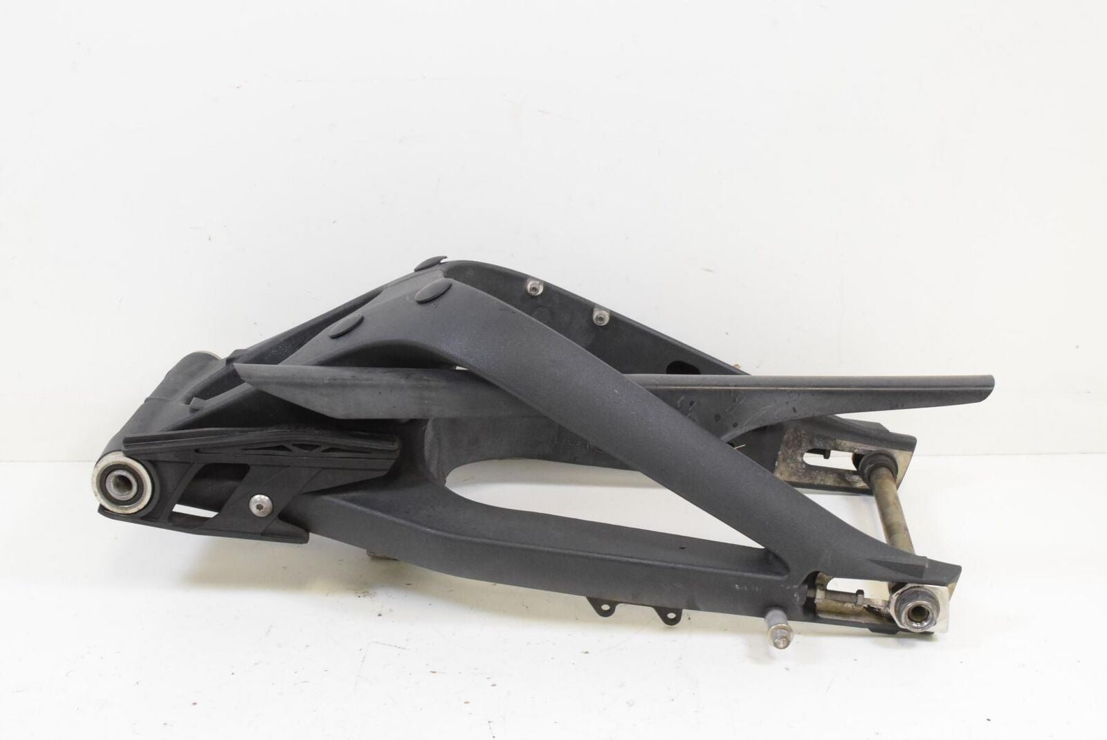 2012 Triumph Street Triple 675 R Rear Swingarm Swing Arm T2051692 {{ shop.shopifyCountryName }} - Mototech271