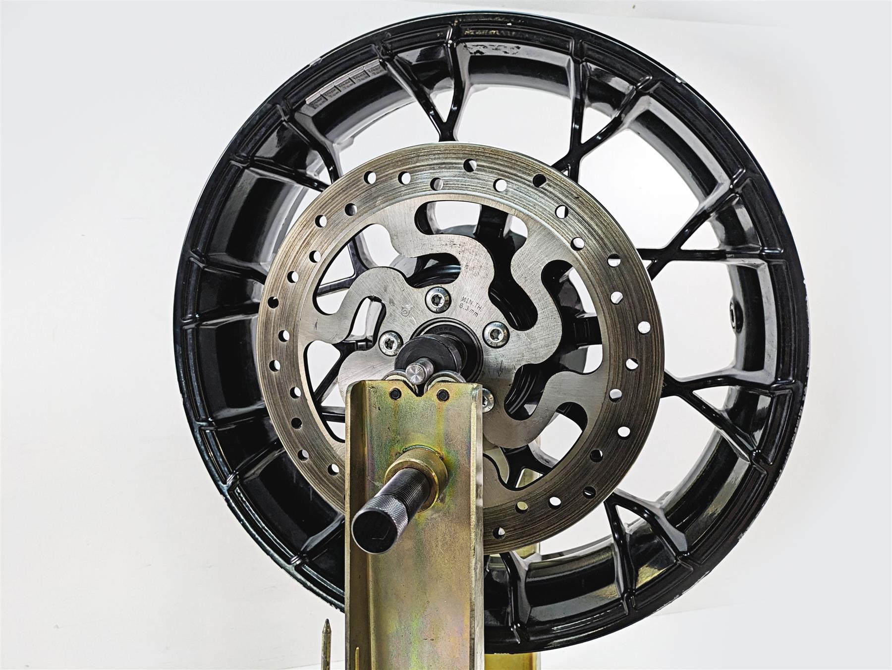 2014 And Up Harley Touring Prodigy 18x5 Rear Wheel Rim 40900661 {{ shop.shopifyCountryName }} - Mototech271