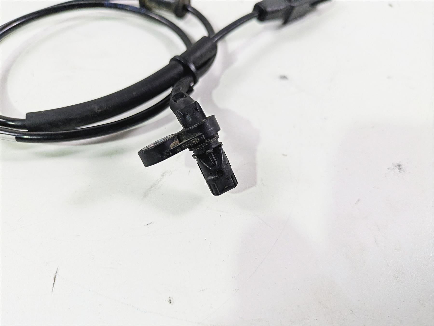 2020 Suzuki V-Strom 1050 XT Rear Abs Brake Wheel Speed Sensor 65710-06L00 {{ shop.shopifyCountryName }} - Mototech271