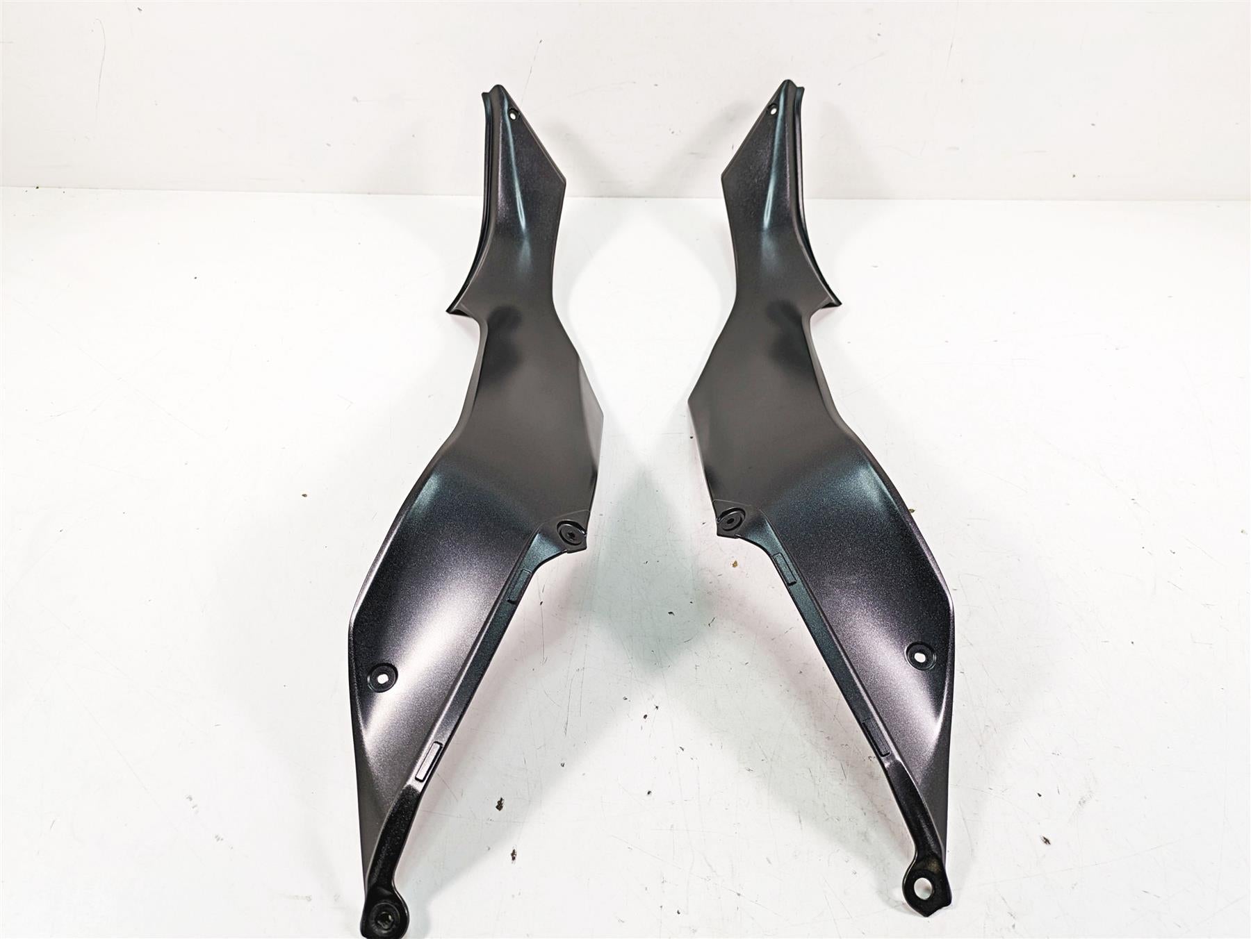 2018 Kawasaki ZX1002 Ninja H2 SX Knee Fuel Tank Side Cover Set 14093-5256-62F {{ shop.shopifyCountryName }} - Mototech271