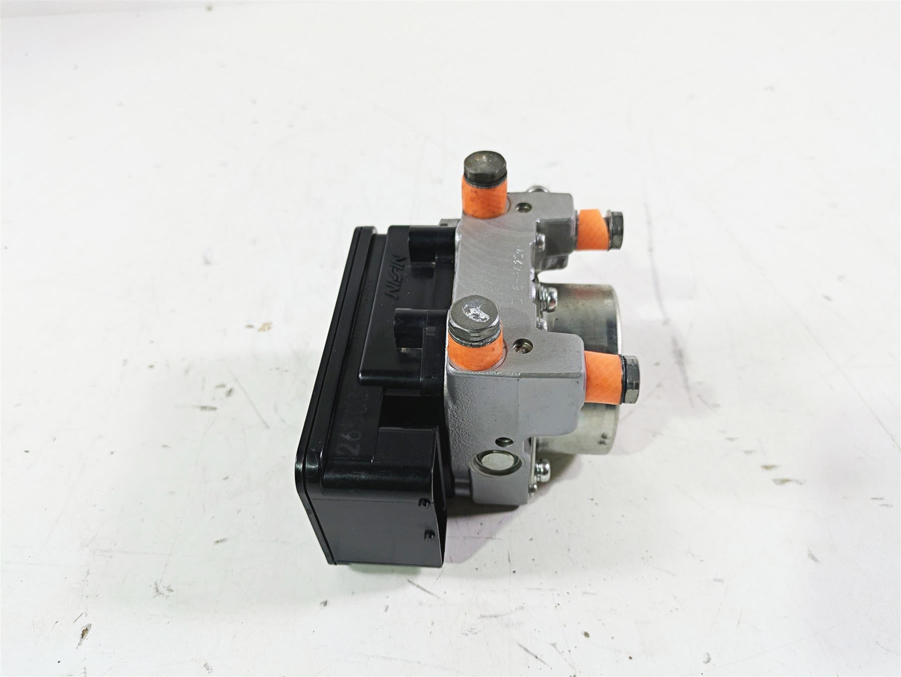 2015 Triumph Tiger Explorer XC Abs Brake Pump Unit Module T2026501 {{ shop.shopifyCountryName }} - Mototech271