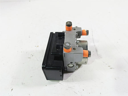 2015 Triumph Tiger Explorer XC Abs Brake Pump Unit Module T2026501 {{ shop.shopifyCountryName }} - Mototech271