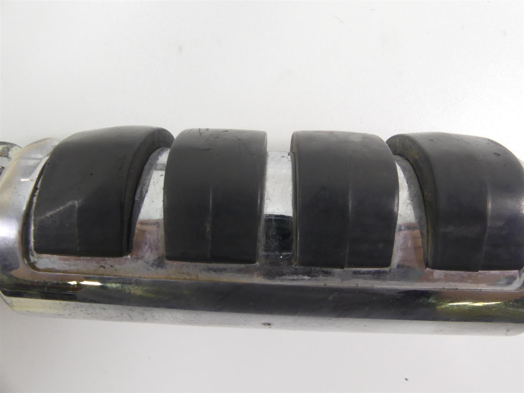 1999 Harley Dyna FXDL Low Rider Right Front Mid Footpeg & Brake Pedal 42502-90B {{ shop.shopifyCountryName }} - Mototech271