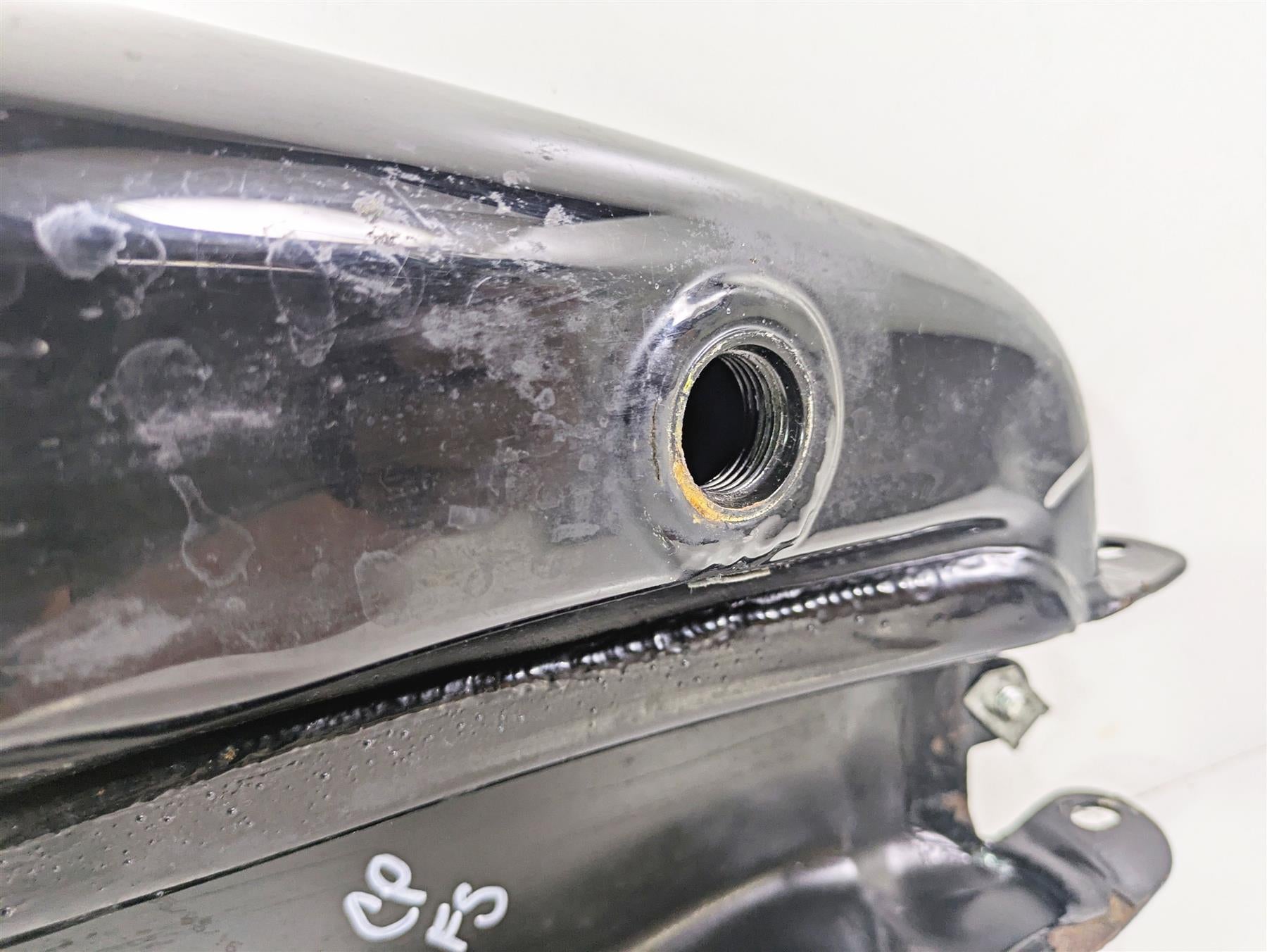 2016 Harley FXDWG Dyna Wide Glide Fuel Gas Petrol Tank - No Dent 61000707 {{ shop.shopifyCountryName }} - Mototech271
