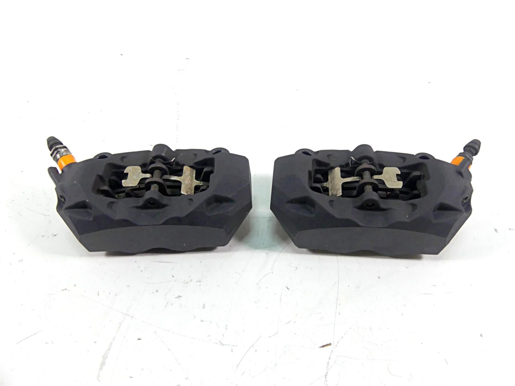 2015 BMW R1200GS GSW K50 Front Brembo Brake Caliper 100mm Set 34118556205 {{ shop.shopifyCountryName }} - Mototech271