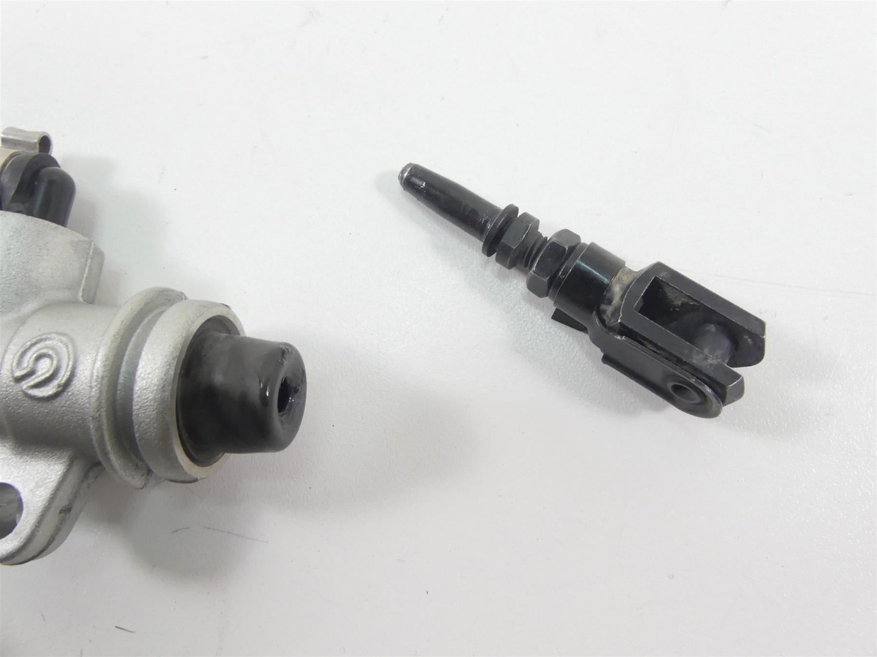 2016 BMW R nineT R9T K21 Rear Brembo Brake Master Cylinder 34318529423 {{ shop.shopifyCountryName }} - Mototech271