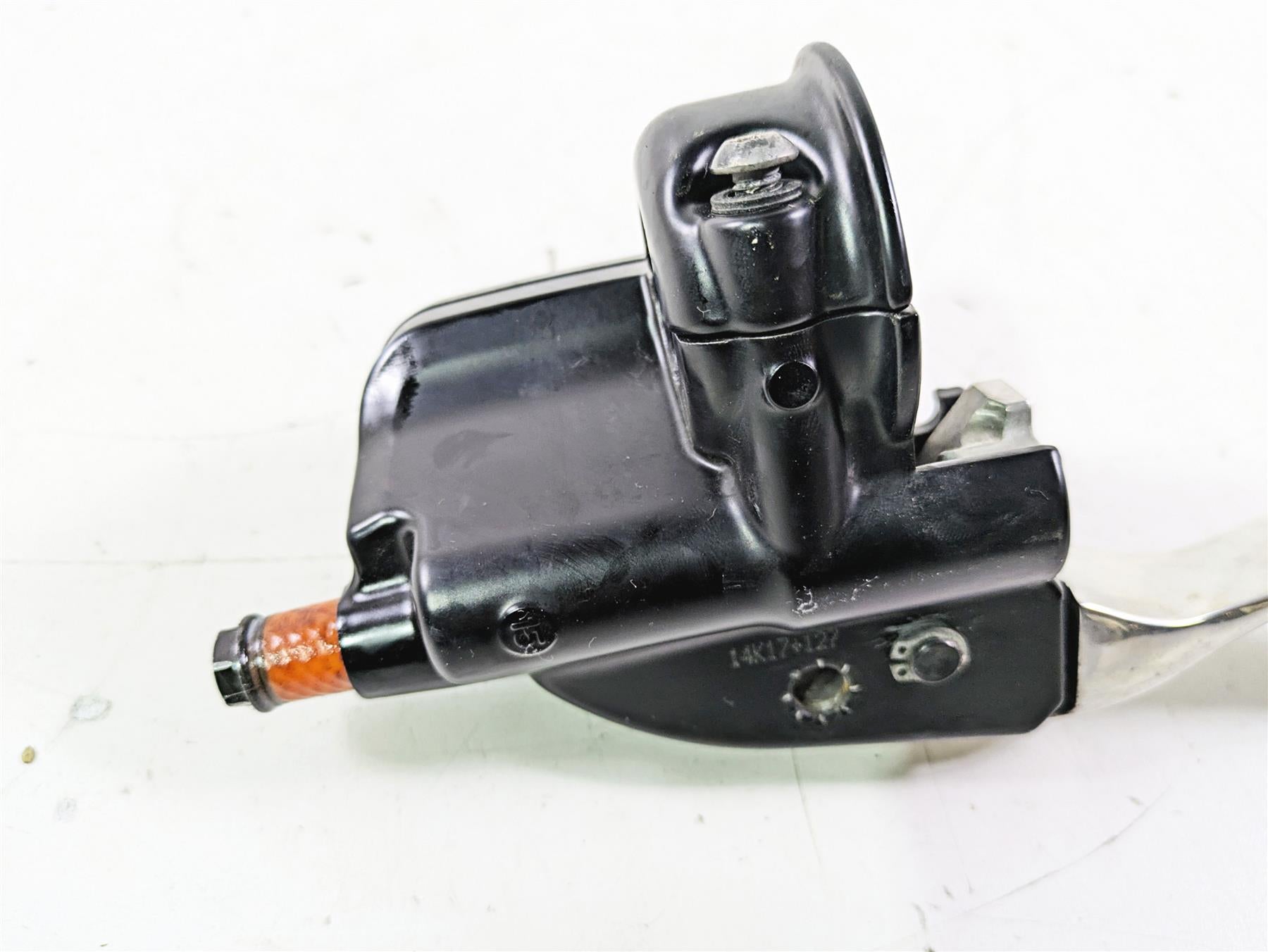 2015 Harley Touring FLHTKL E -Glide Low Front Brake Master Cylinder 44551-08F {{ shop.shopifyCountryName }} - Mototech271