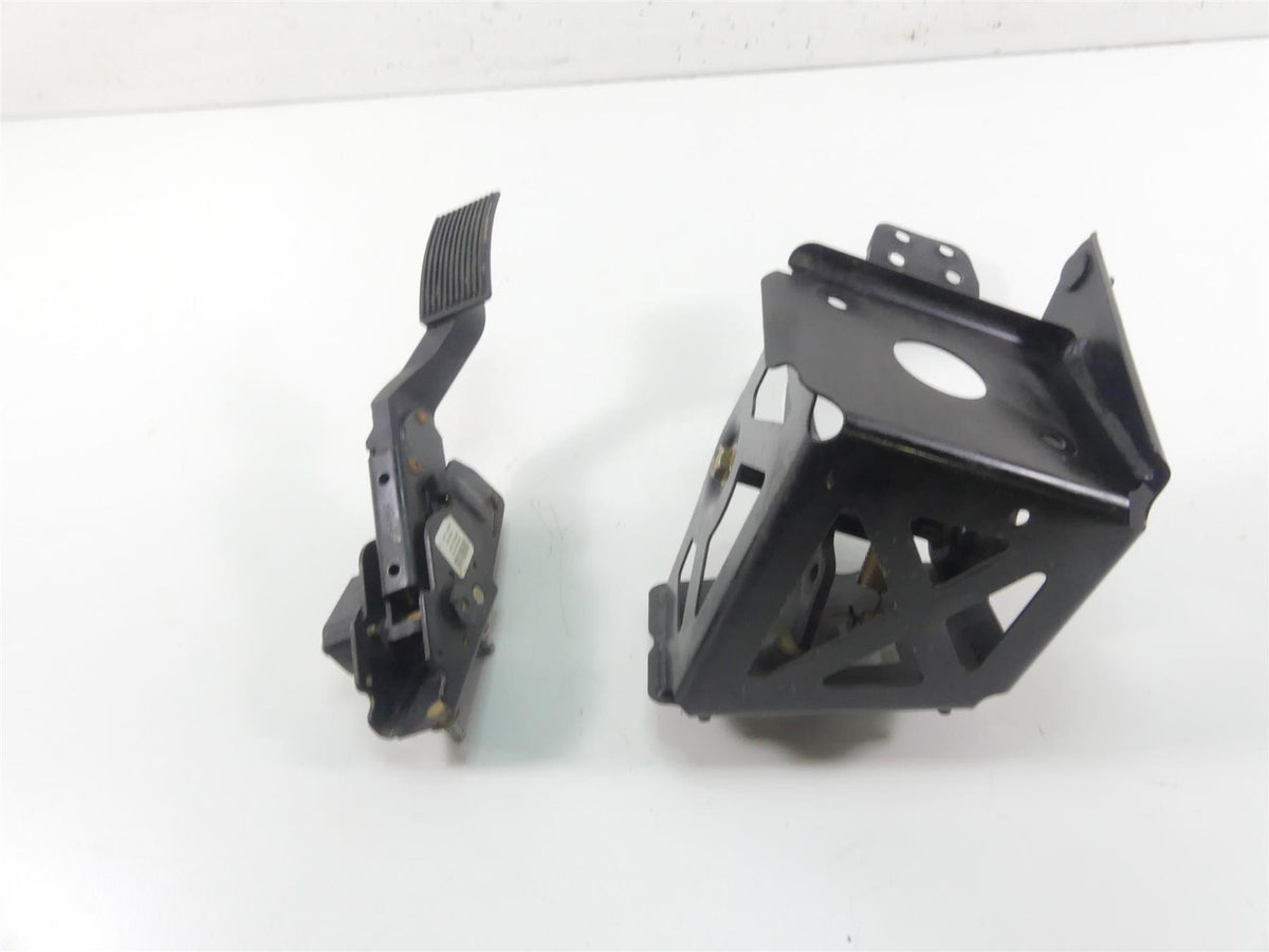 2020 Can Am Maverick X3 XMR Turbo RR Foot Brake Accelerate Pedal Set 707001803 {{ shop.shopifyCountryName }} - Mototech271