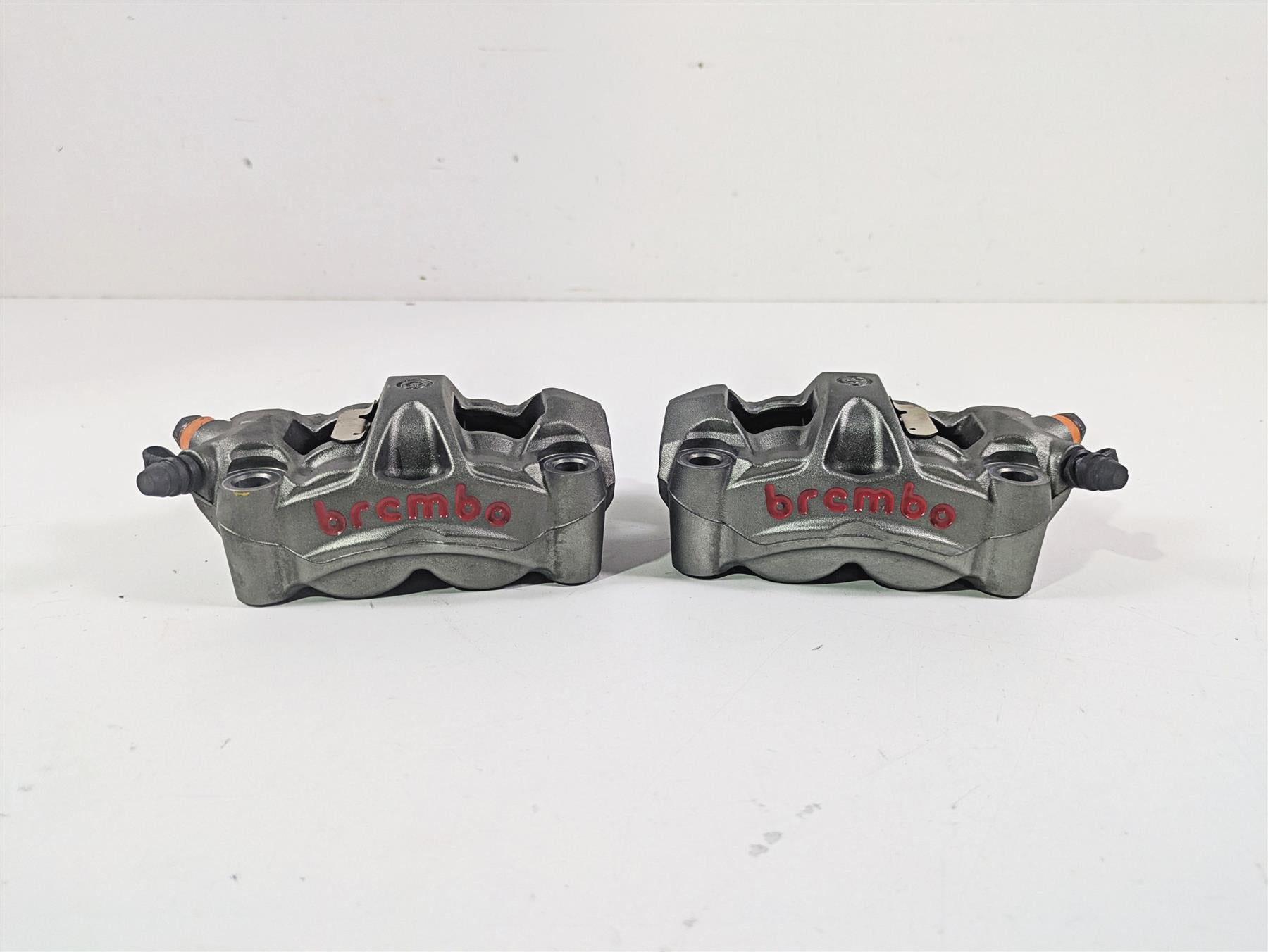 2017 KTM 1290 Super Duke GT Brembo Front Brake Caliper 100mm Set 6131301600158 {{ shop.shopifyCountryName }} - Mototech271