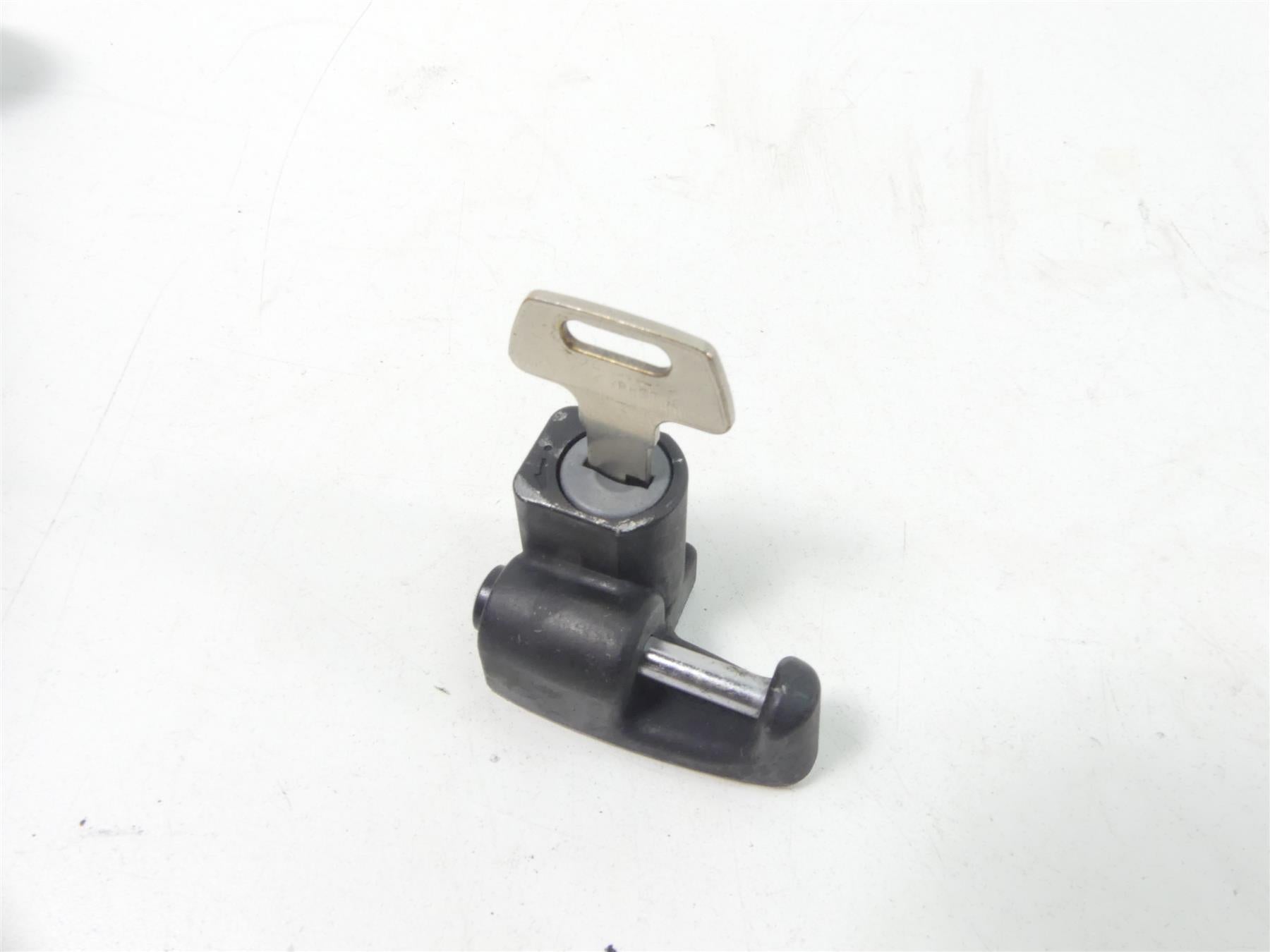 2008 Honda V-Twin VTX1800 N3 Ignition Switch Key Lock Set 35010-MCV-A20 {{ shop.shopifyCountryName }} - Mototech271