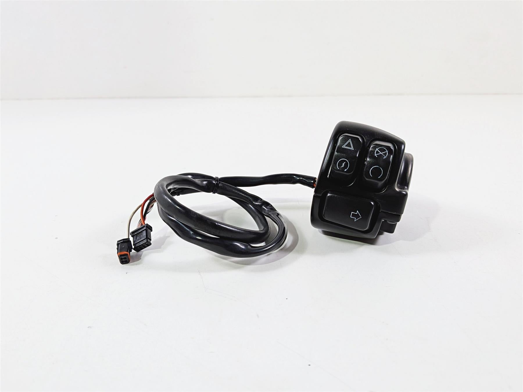 2022 Harley Softail FXLRST Low Rider Right Hand Control Switch -Read 71500462A {{ shop.shopifyCountryName }} - Mototech271
