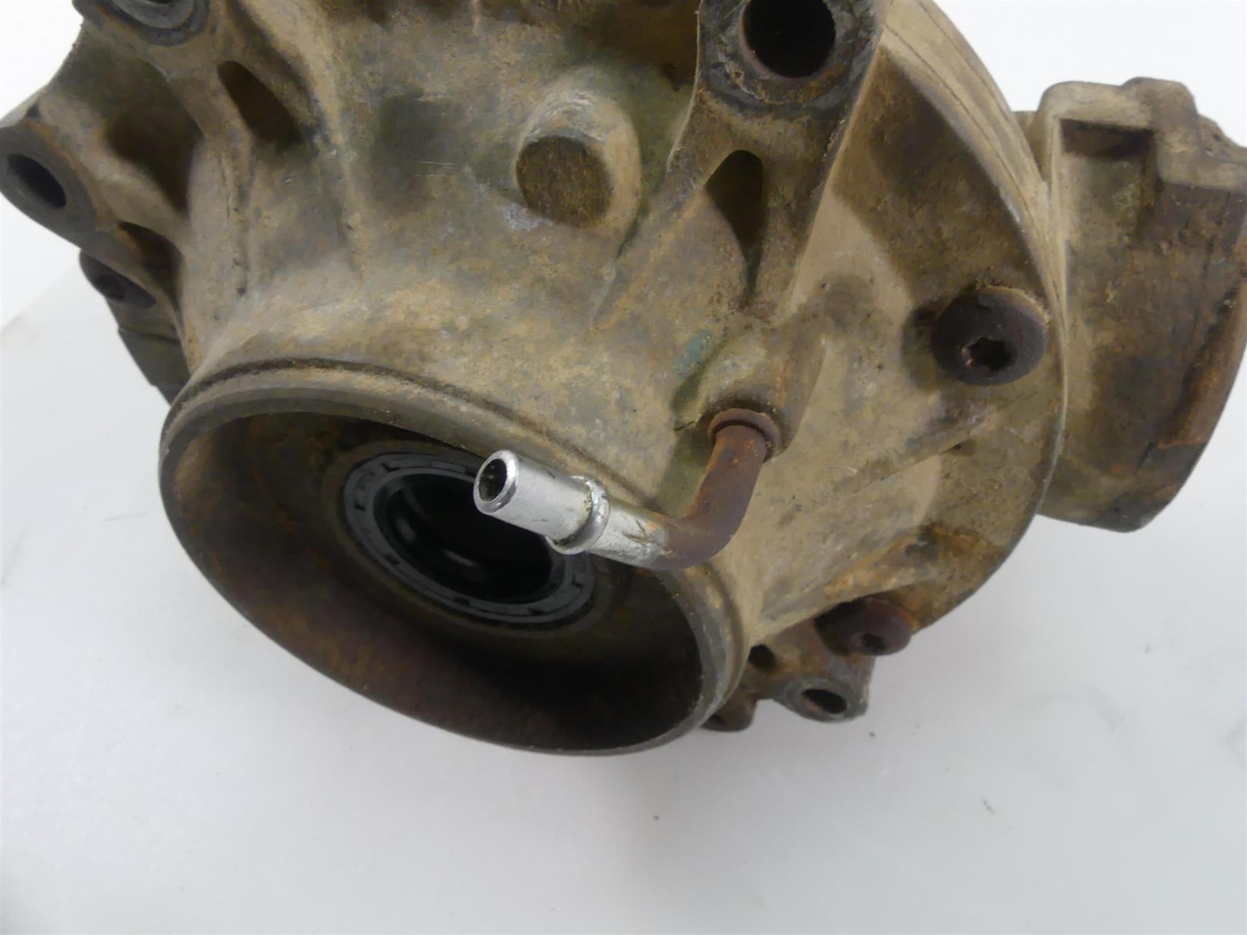 2014 Can Am Renegade 1000 STD Rear Differential Gear Box 705501993 705501896 {{ shop.shopifyCountryName }} - Mototech271