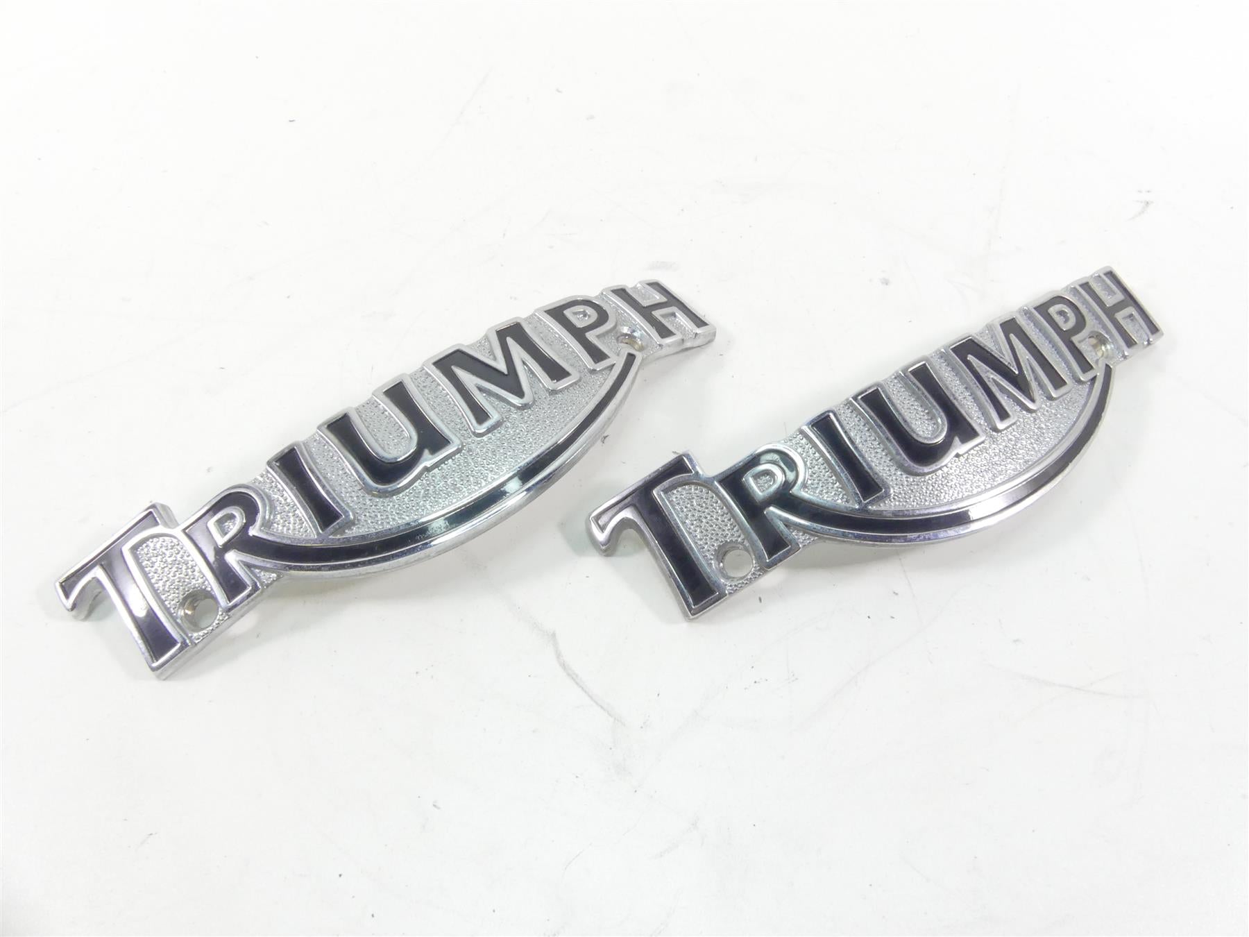 2002 Triumph Bonneville America Fuel Gas Tank Badges Logos T3900086 T3900087 {{ shop.shopifyCountryName }} - Mototech271