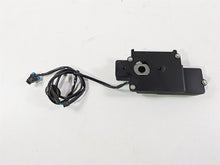 Load image into Gallery viewer, 2017 Indian Chieftain Limited Left Bag Lock Control Module - Read 4017838
