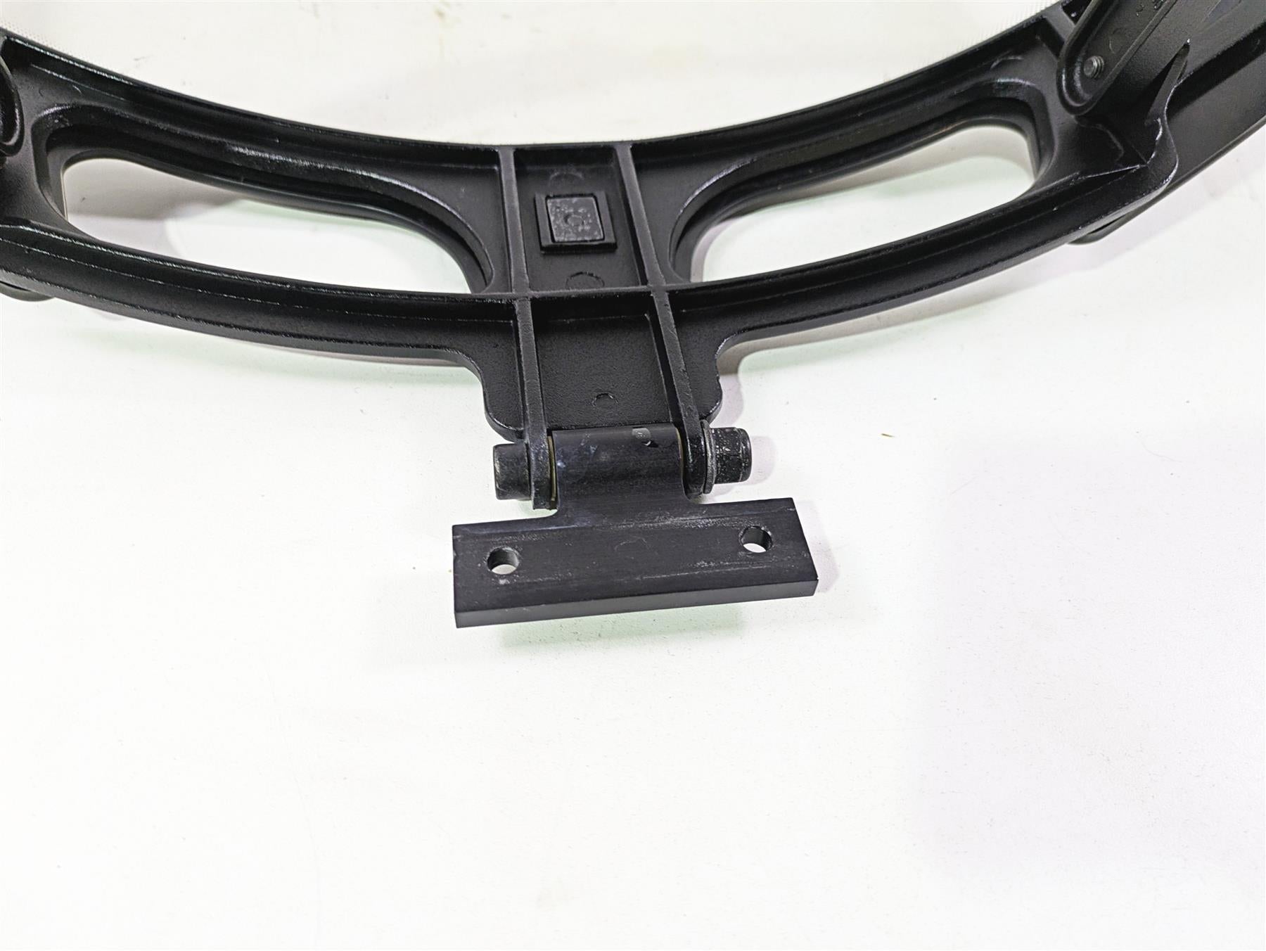 2017 Indian Chieftain Limited Windshield Short Low & Bracket 2881797 {{ shop.shopifyCountryName }} - Mototech271