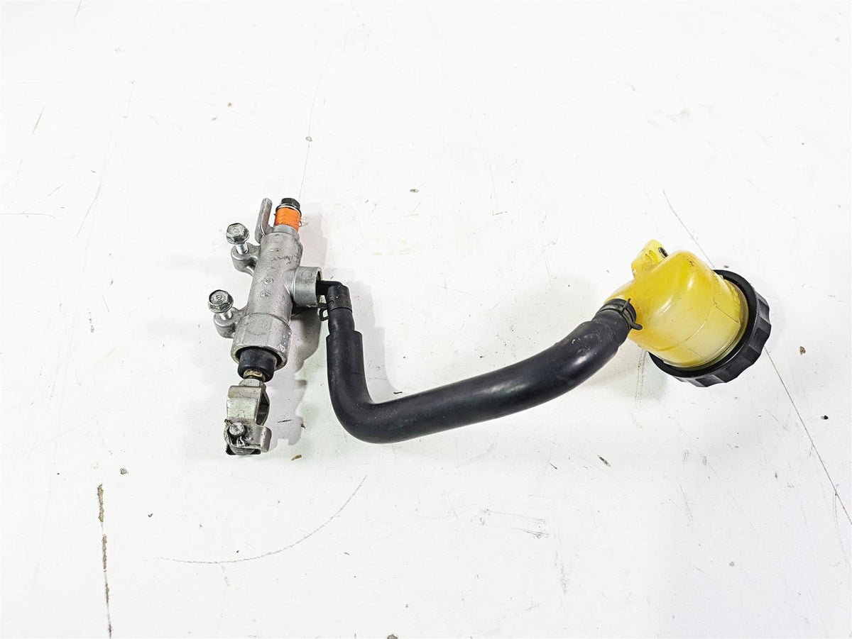 2002 Honda V-Twin VTX1800 C Rear Brake Master Cylinder 11/16 43510-MCH-016 {{ shop.shopifyCountryName }} - Mototech271
