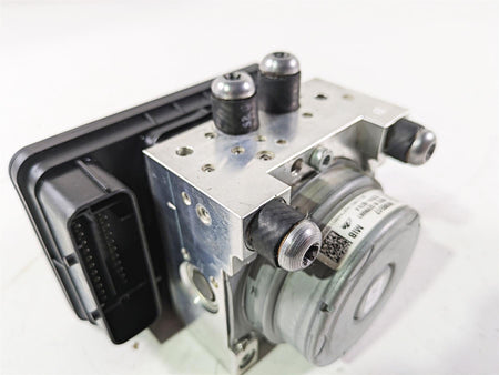 2019 BMW S1000XR K49 Abs Brake Pump Pressure Unit Module 34519444398 {{ shop.shopifyCountryName }} - Mototech271