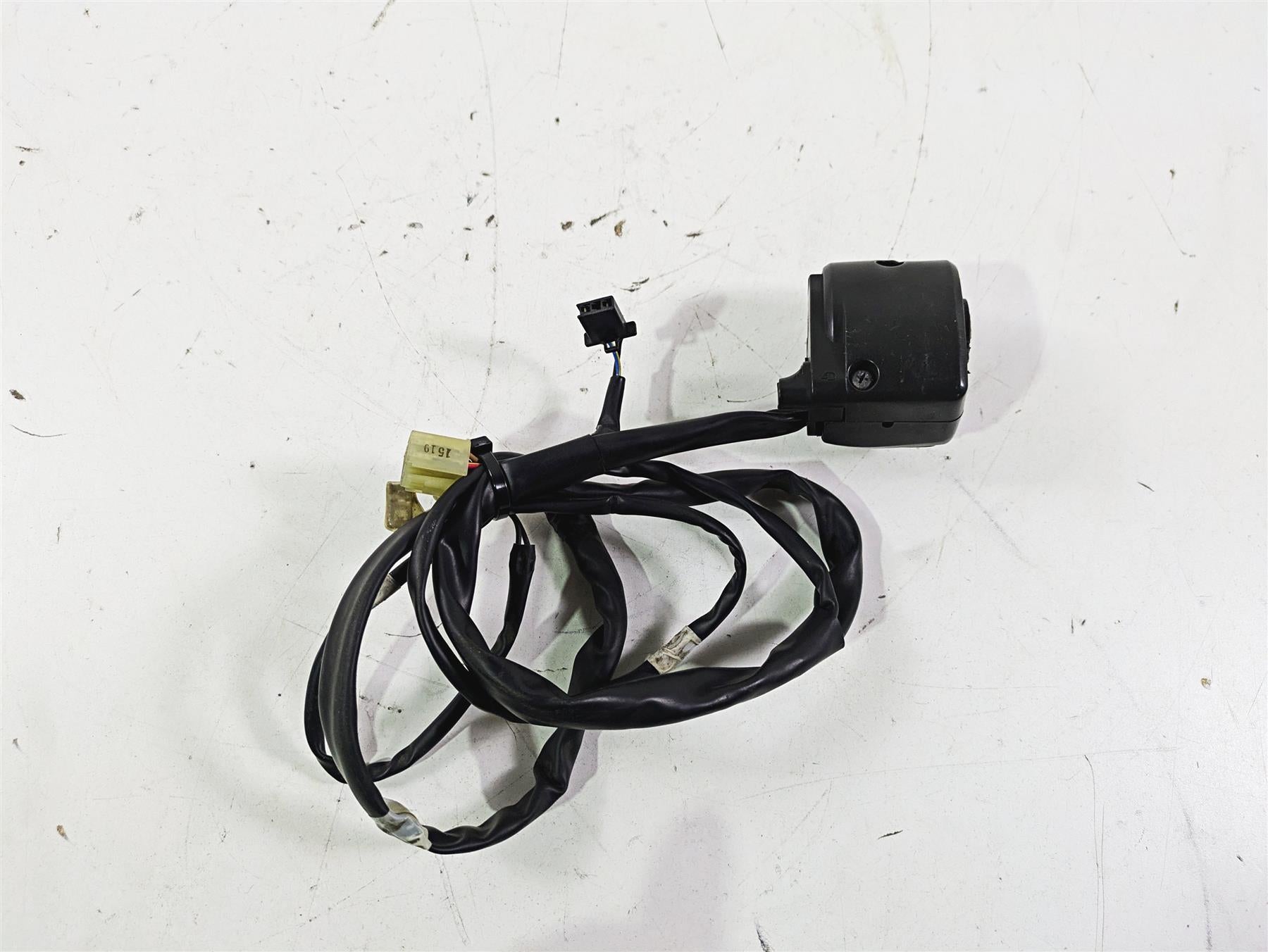 2012 Yamaha XT1200 Super Tenere Left Hand Control Switch 23P-83963-00-00 {{ shop.shopifyCountryName }} - Mototech271