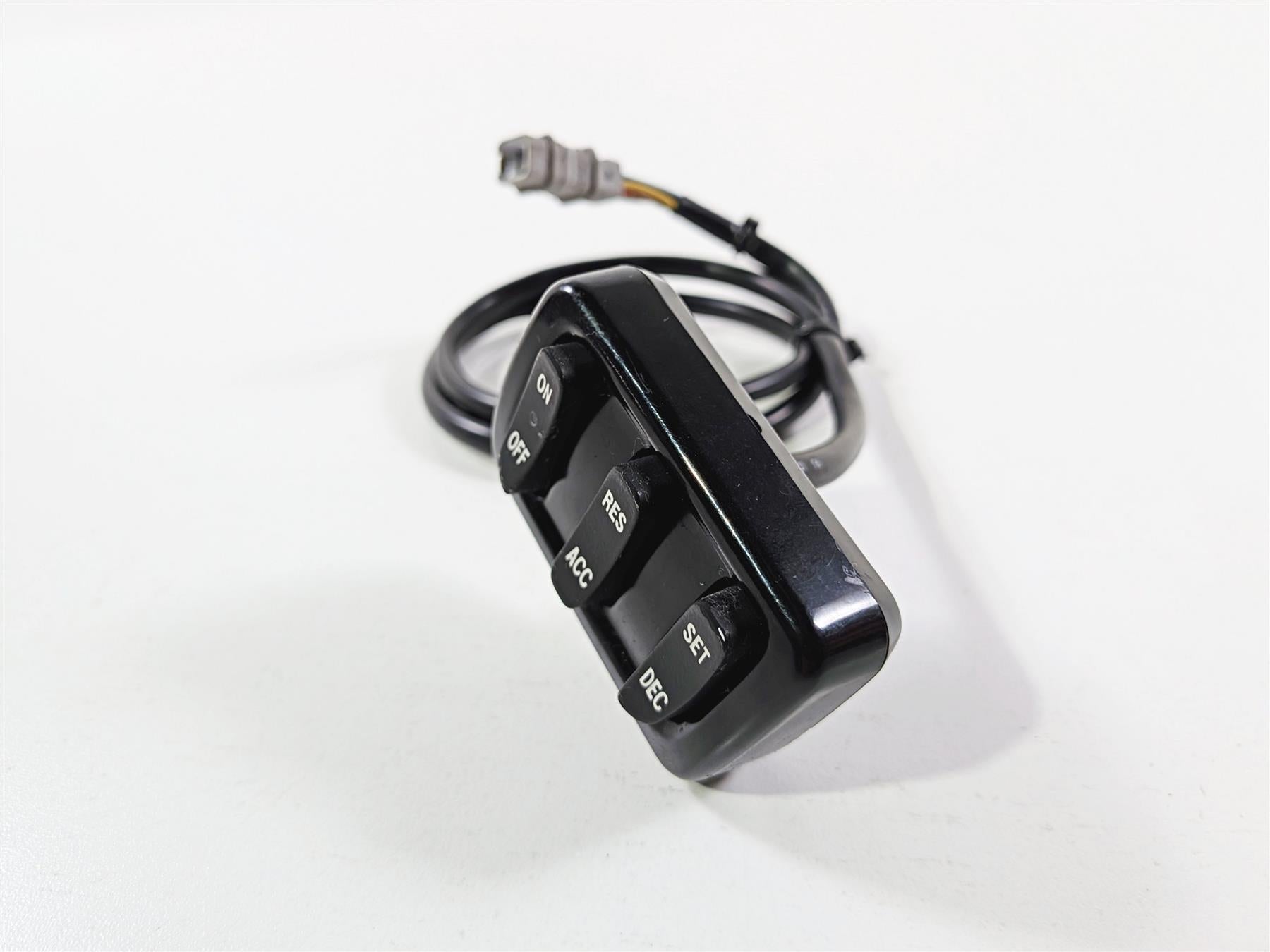 2013 Victory Vision Tour Black Cruise Hand Control Switch Set 4013049 {{ shop.shopifyCountryName }} - Mototech271
