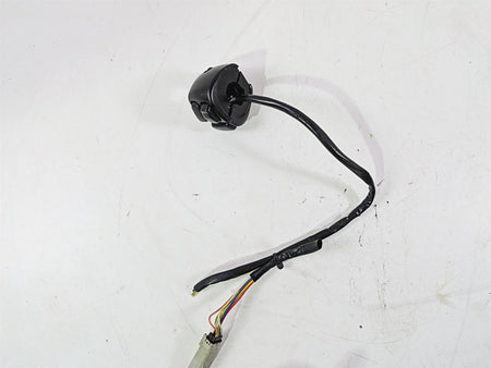 2013 Harley VRSCF Muscle Rod Left Hand Control Switch - Read 71682-06A {{ shop.shopifyCountryName }} - Mototech271