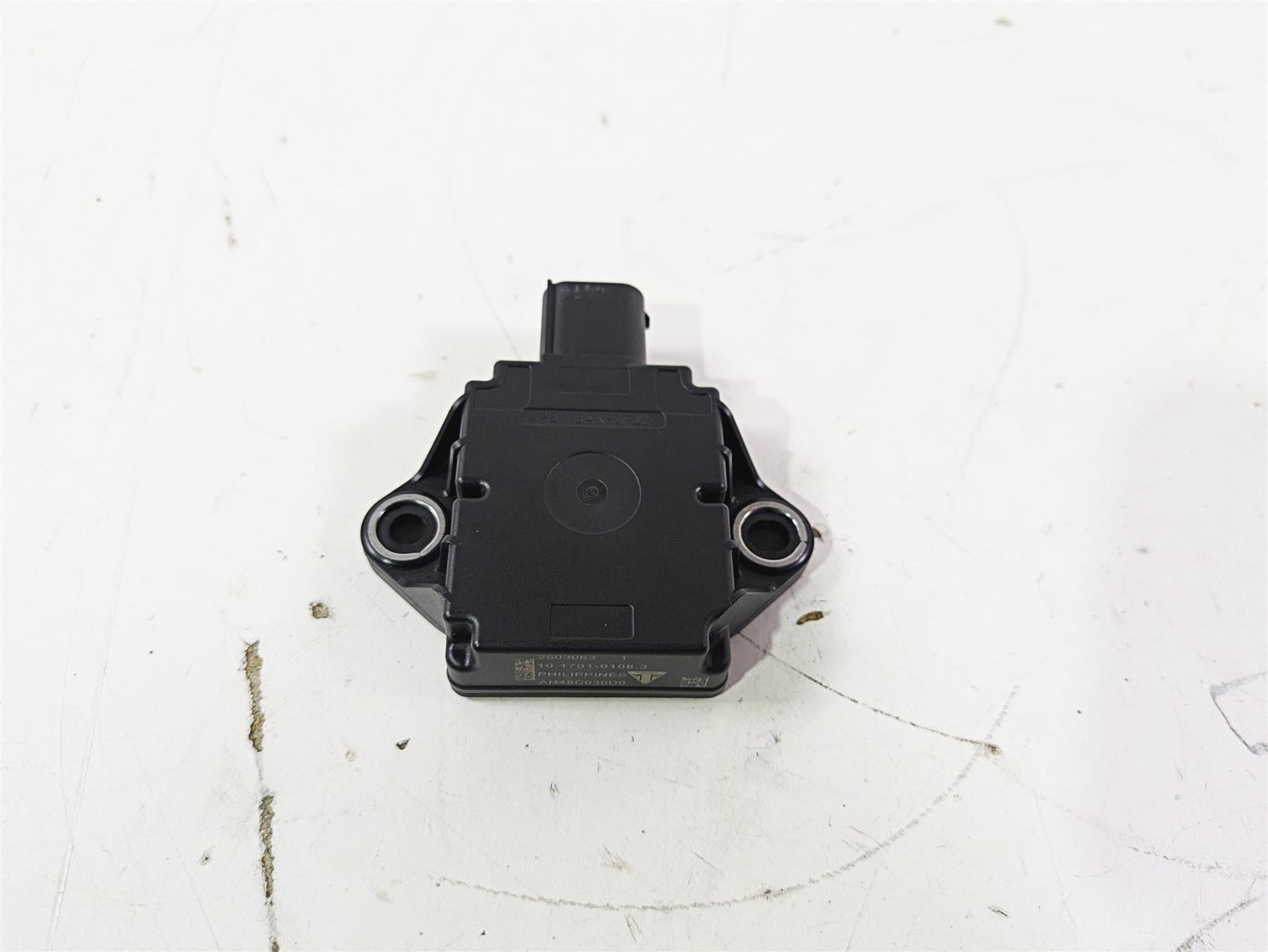 2019 Triumph Speed Triple RS 1050 Lean Angle Fall Drop Sensor T2503063 {{ shop.shopifyCountryName }} - Mototech271