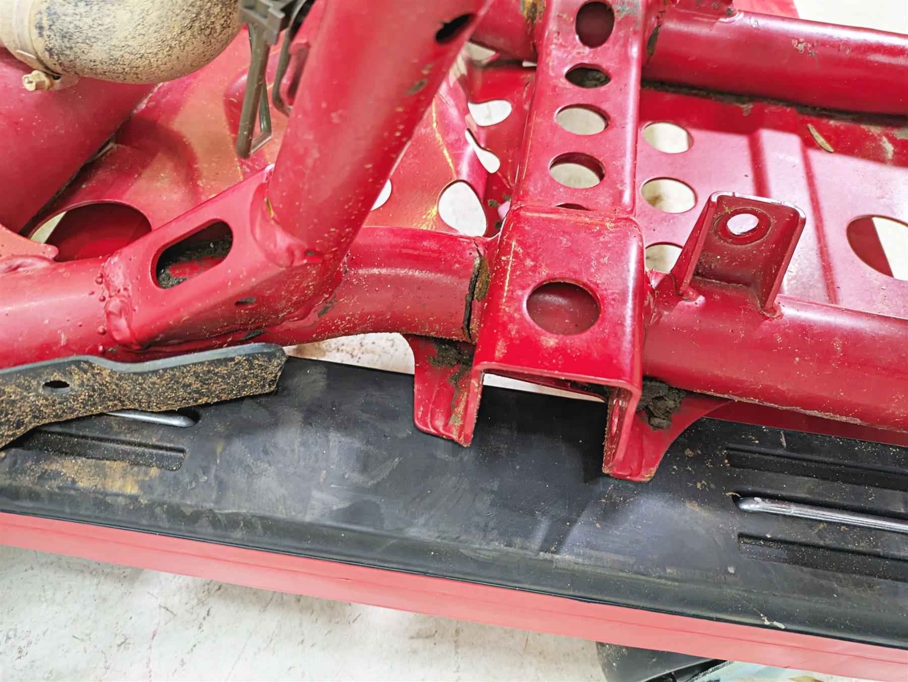 2023 Honda Talon SXS1000 S2R Bent Main Frame Chassis With Clean Virginia Title - Read 50100-HL6-AF0Z {{ shop.shopifyCountryName }} - Mototech271