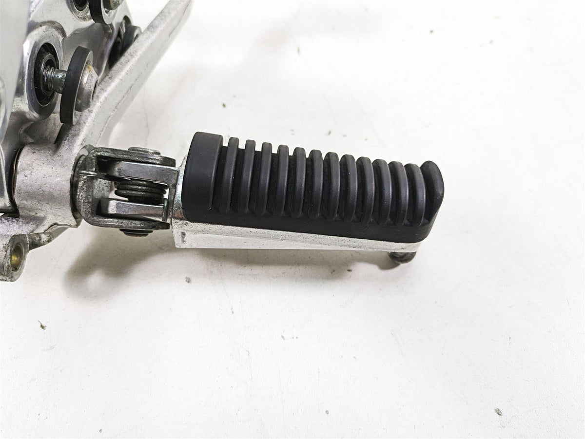 2002 Yamaha FZ1 FZS1000 Fazer Right Rider Footpeg & Brake Pedal 5LV-27443-01-00 {{ shop.shopifyCountryName }} - Mototech271