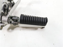 Load image into Gallery viewer, 2002 Yamaha FZ1 FZS1000 Fazer Right Rider Footpeg &amp; Brake Pedal 5LV-27443-01-00
