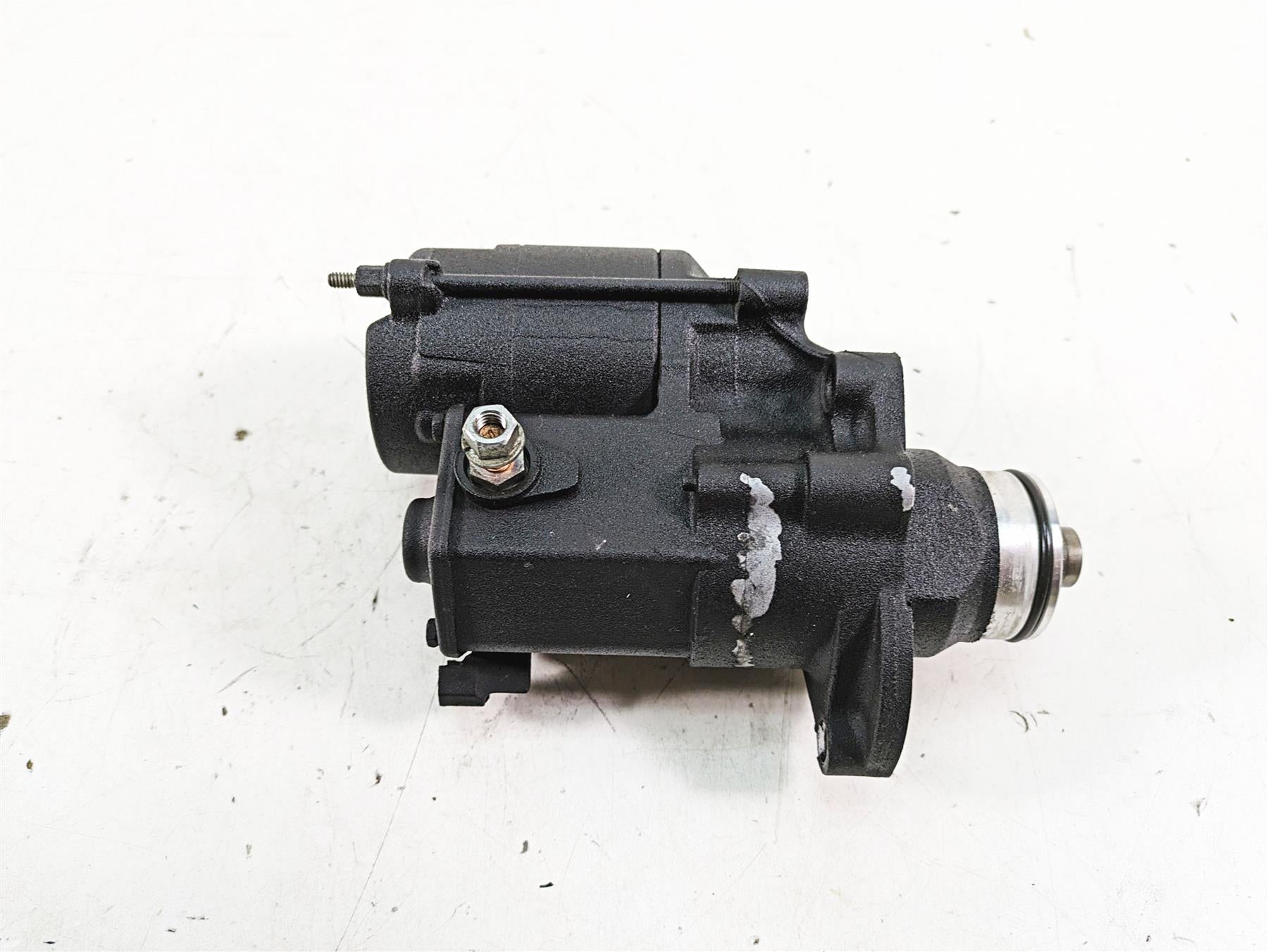 2009 Harley FXCWC Softail Rocker C Engine Starter Motor 31618-06A {{ shop.shopifyCountryName }} - Mototech271